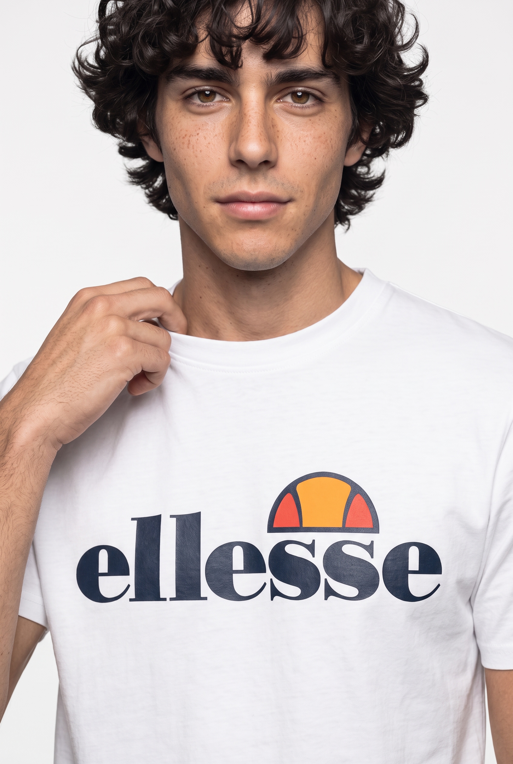 Ellesse T-Shirt »SL PRADO TEE« mit Logodruck, Kurzarm, schmale Basic-Passform, hüftlange Schnittform