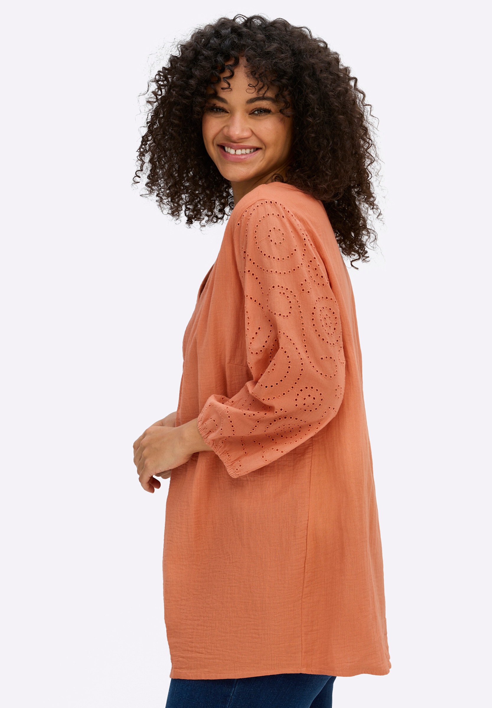 Sheego Longbluse »Tunika Tunika mit Lochspitze und Stickereien«