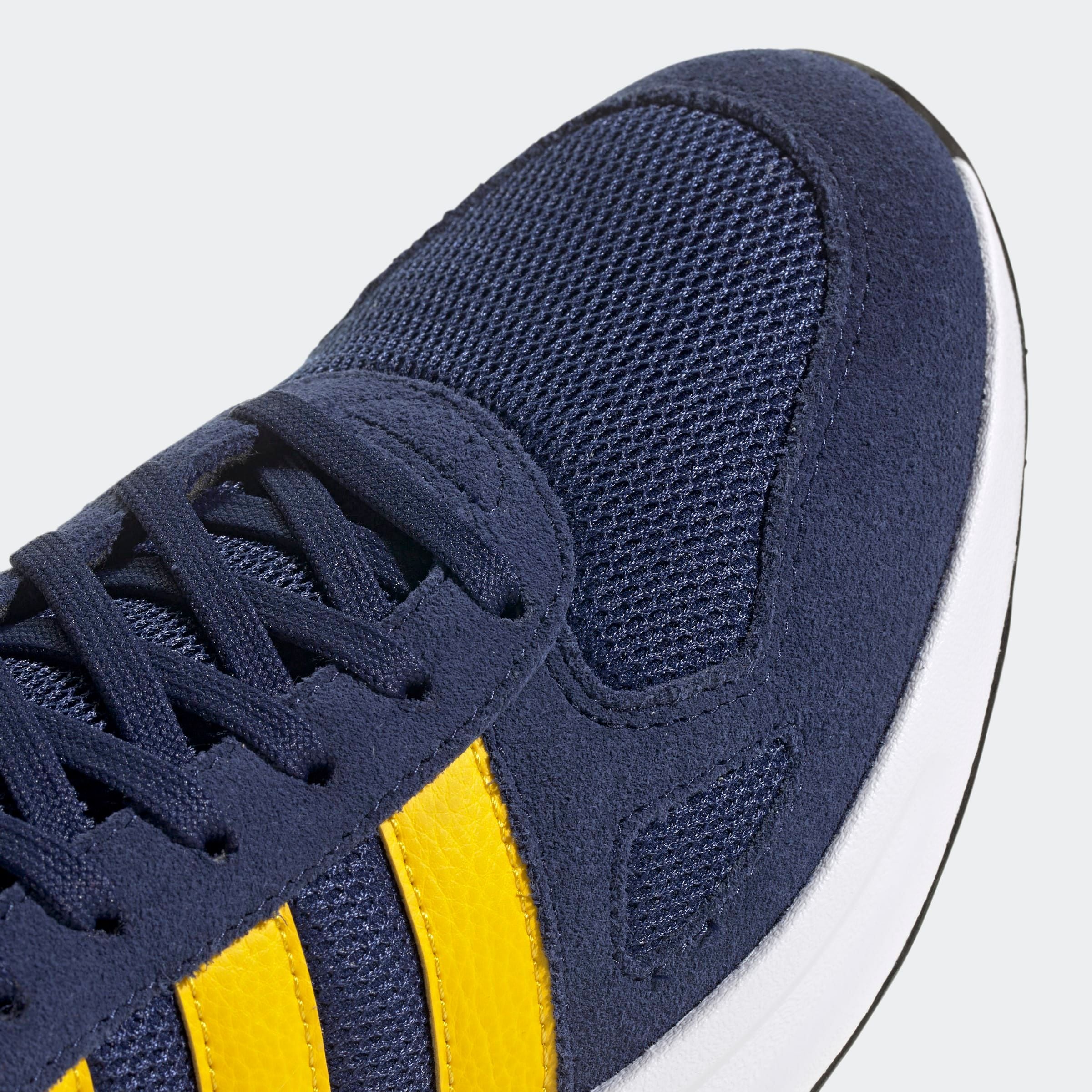 adidas Sportswear »RUN 84«  inspiriert vom Design des adidas LA Trainer