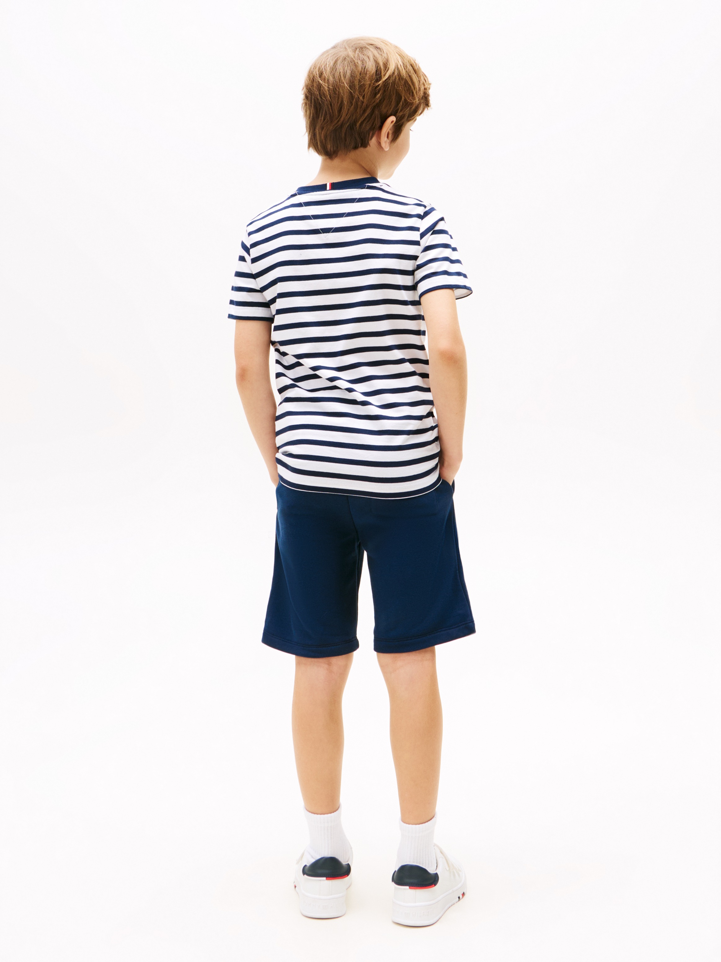 Tommy Hilfiger T-Shirt & Shorts »ESSENTIAL SET«, mit Logoschriftzug