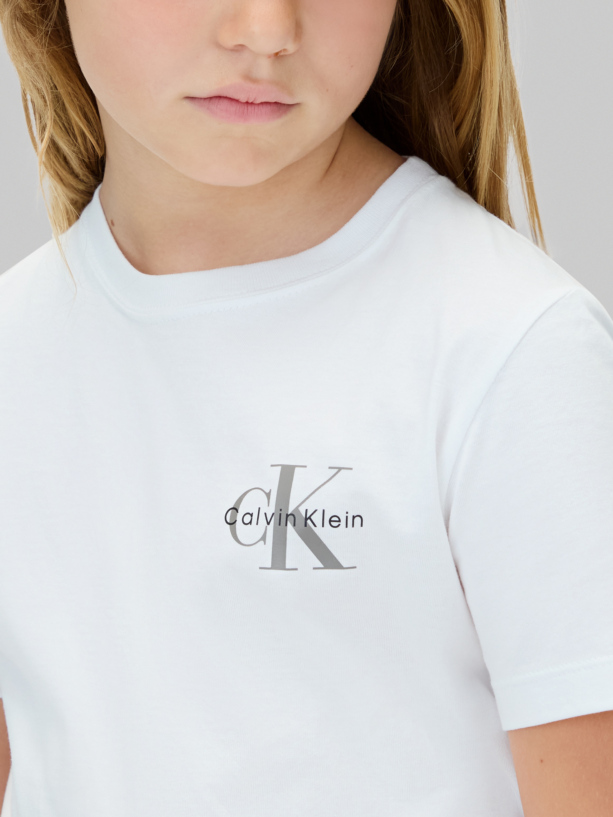 Calvin Klein Jeans T-Shirt für Kinder bis 16 Jahre, regular fit, Rundhalsausschnitt