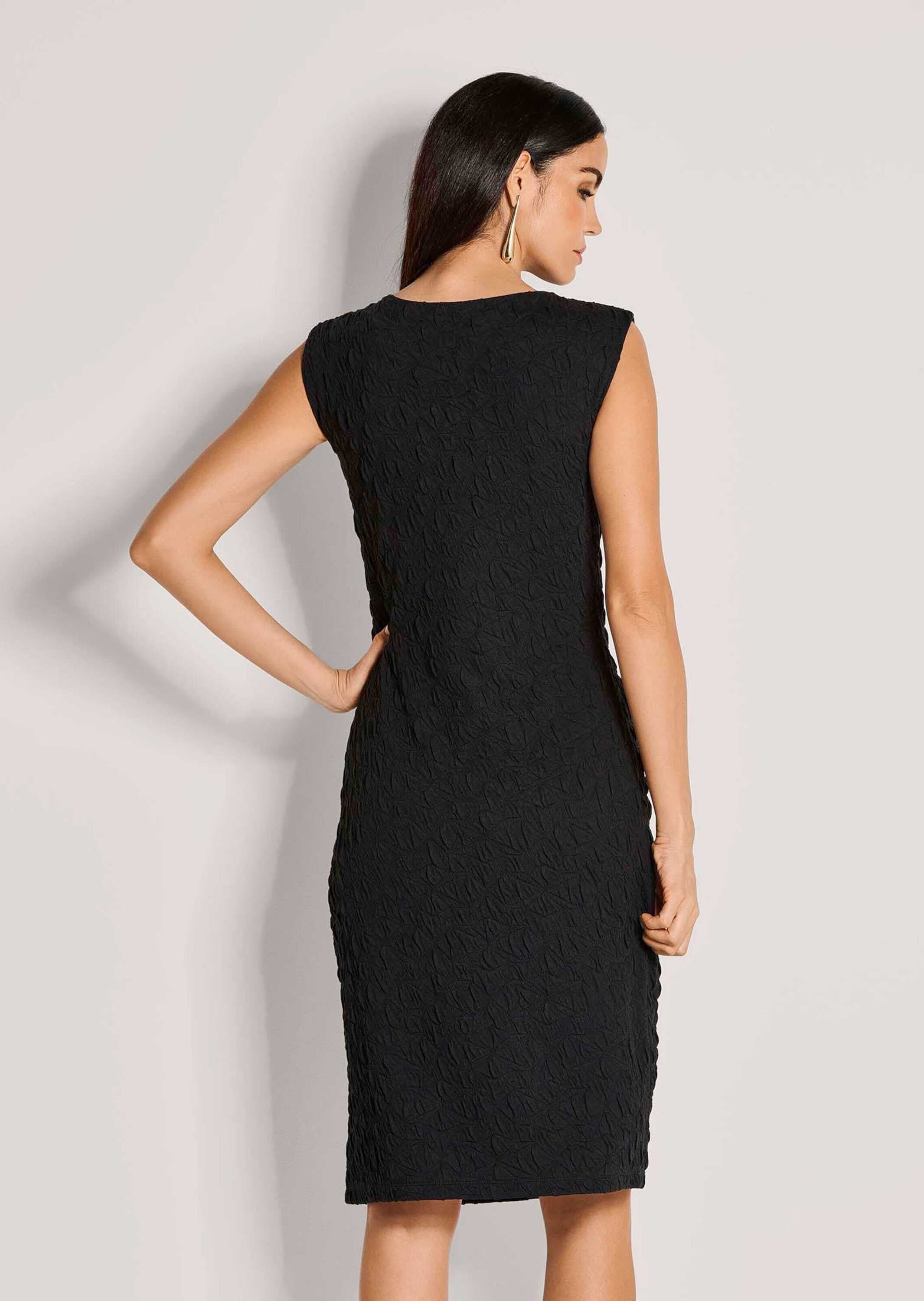 MADELEINE Sommerkleid »Kleid Ärmelloses Etui-Kleid in Struktur-Qualität«
