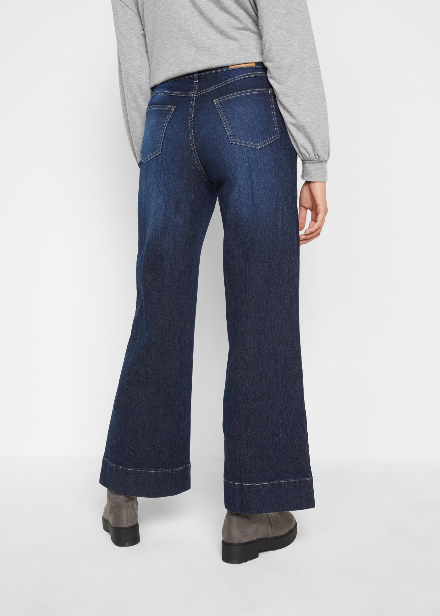 bonprix »Wide Leg Jeans Mid Waist, Stretch« Loose Fit Passform, mit Five-Pocket Style, leicht ausgestelltes Bein