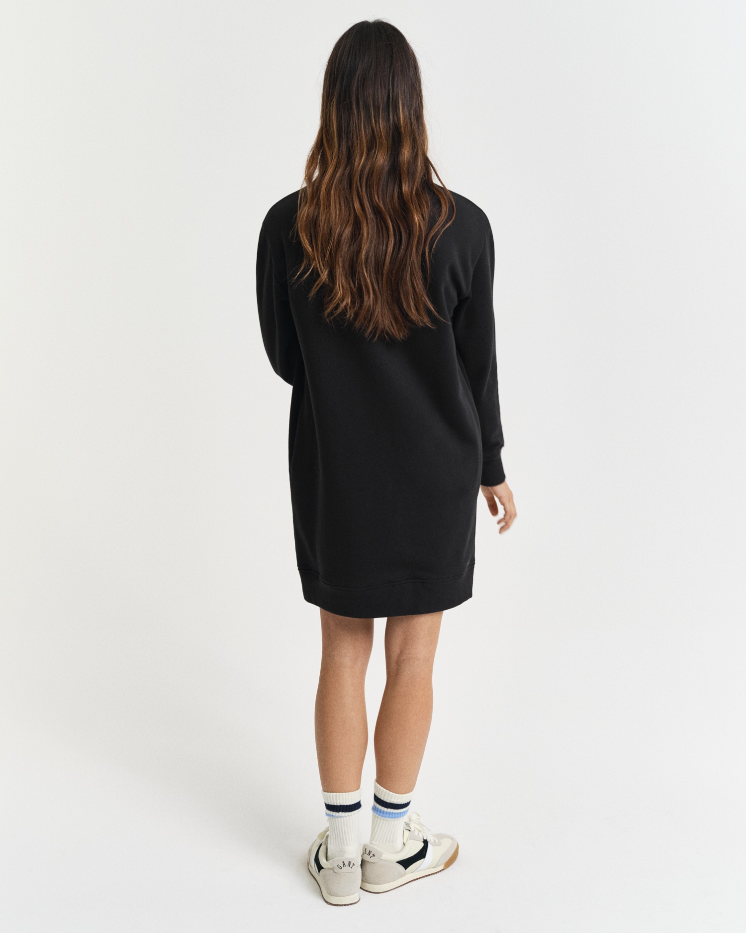 Gant Sweatkleid »SHIELD C-NECK SWEAT DRESS«, Shield Sweatkleid mit Rundhalsausschnitt