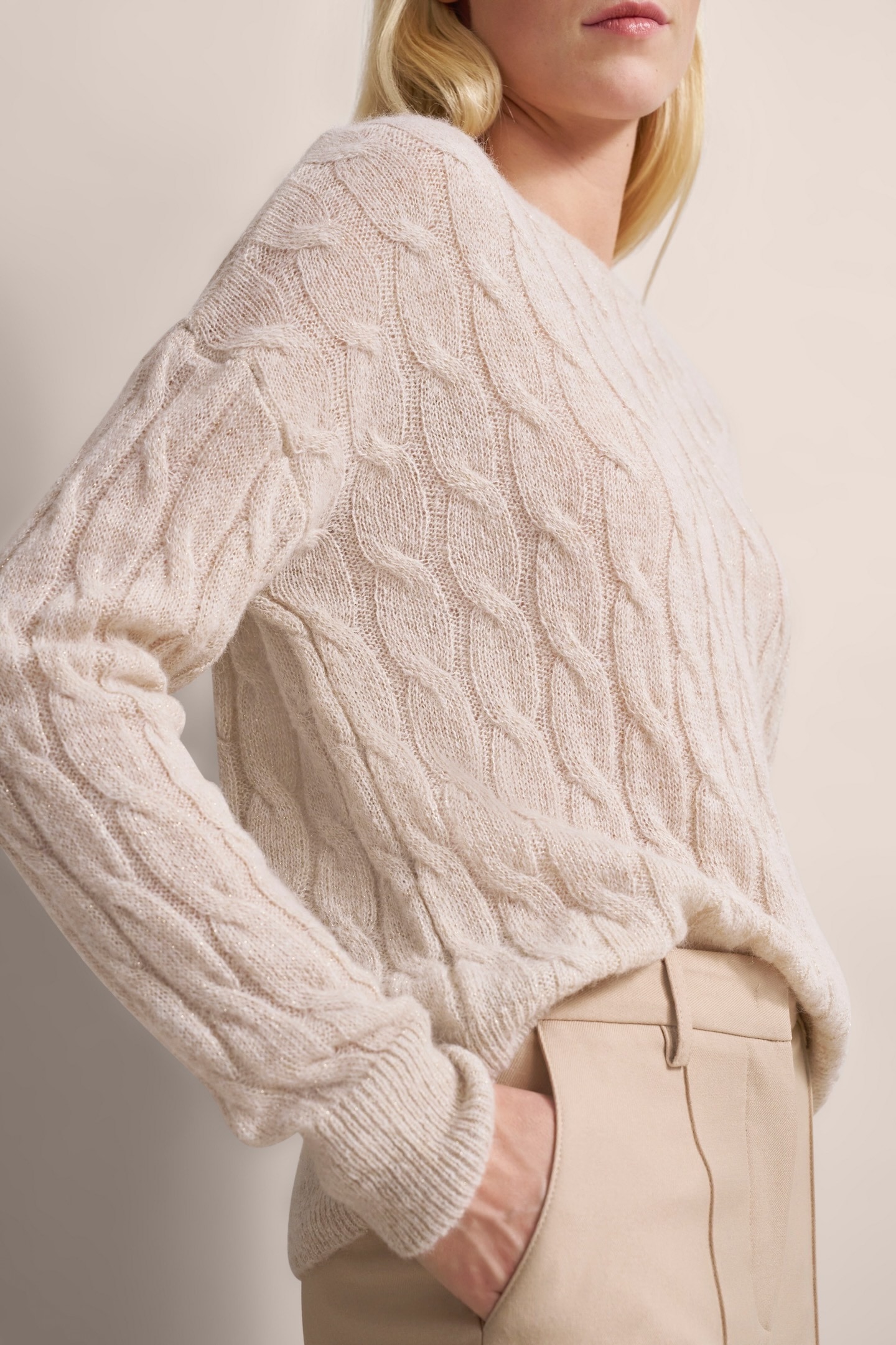 bugatti Rundhalspullover mit Zopfmuster