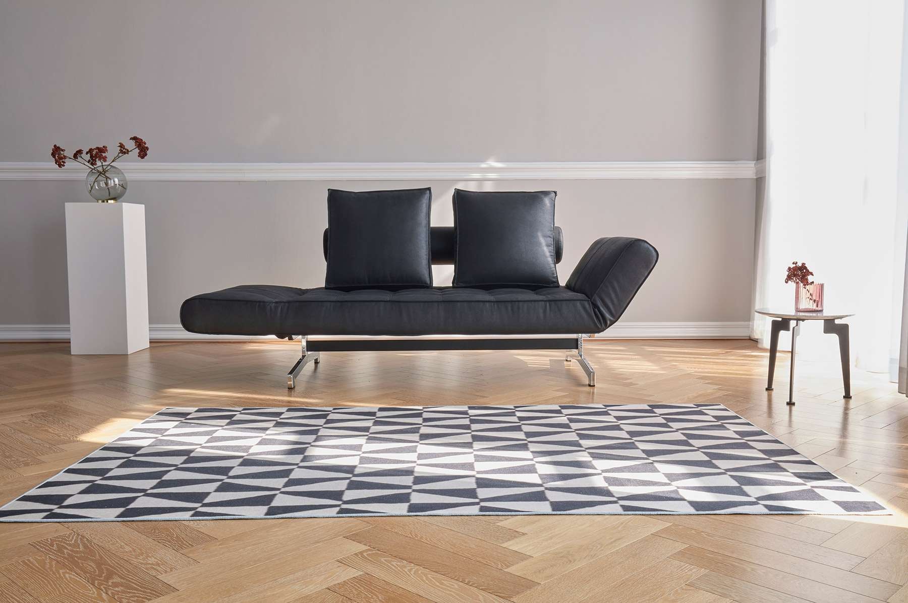 INNOVATION LIVING ™ 3-Sitzer »Ghia Schlafsofa, Multi-Wohlfühlsofa, Designfuß«, eine große Liegefläche mit geringer Stellfläche, beidseitig abklappbar