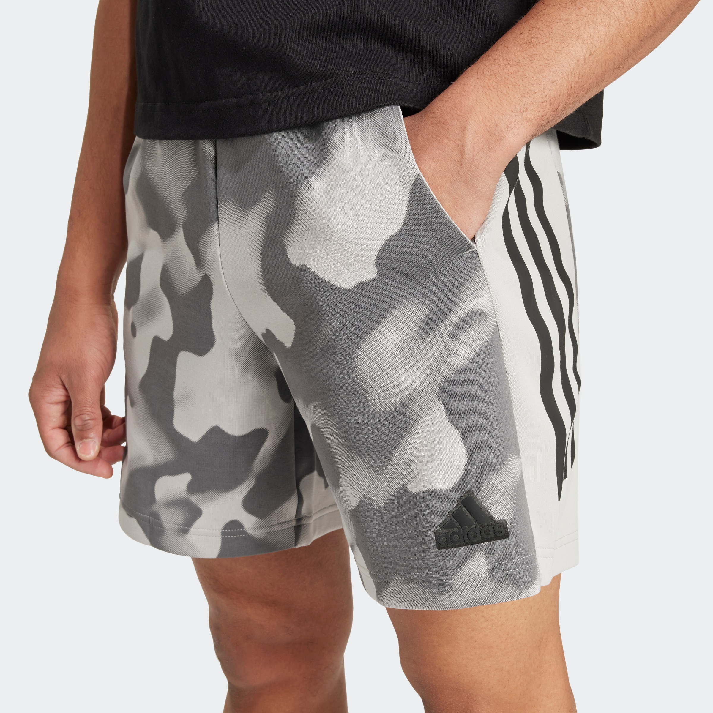 adidas Sportswear Shorts »M FI 3S SHO AOP«, (1 tlg.)