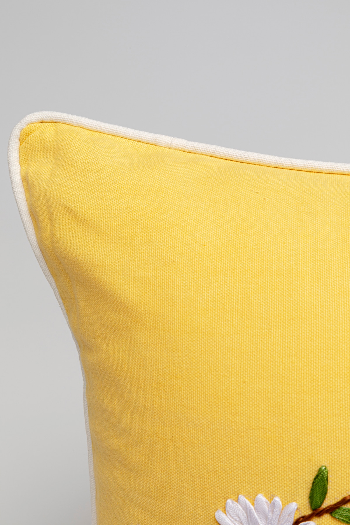 Kare Design Dekokissen »Margarita, Kissenhülle mit Füllung, 40x60 cm« stützt Kopf und Nacken angenehm und sorgt für erholsamen Schlaf