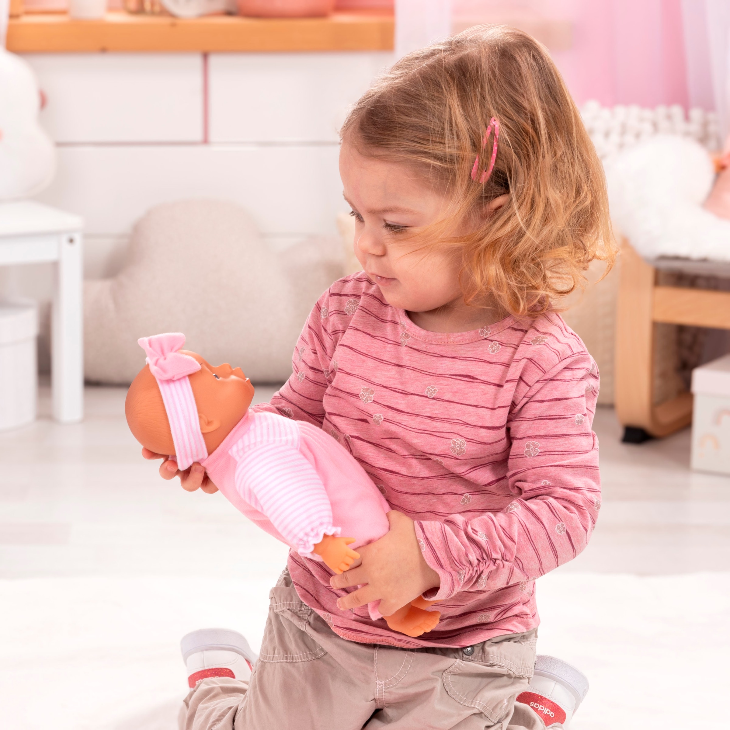 Bayer Babypuppe »Cozy 28cm«, (6 tlg.), mit Zubehör