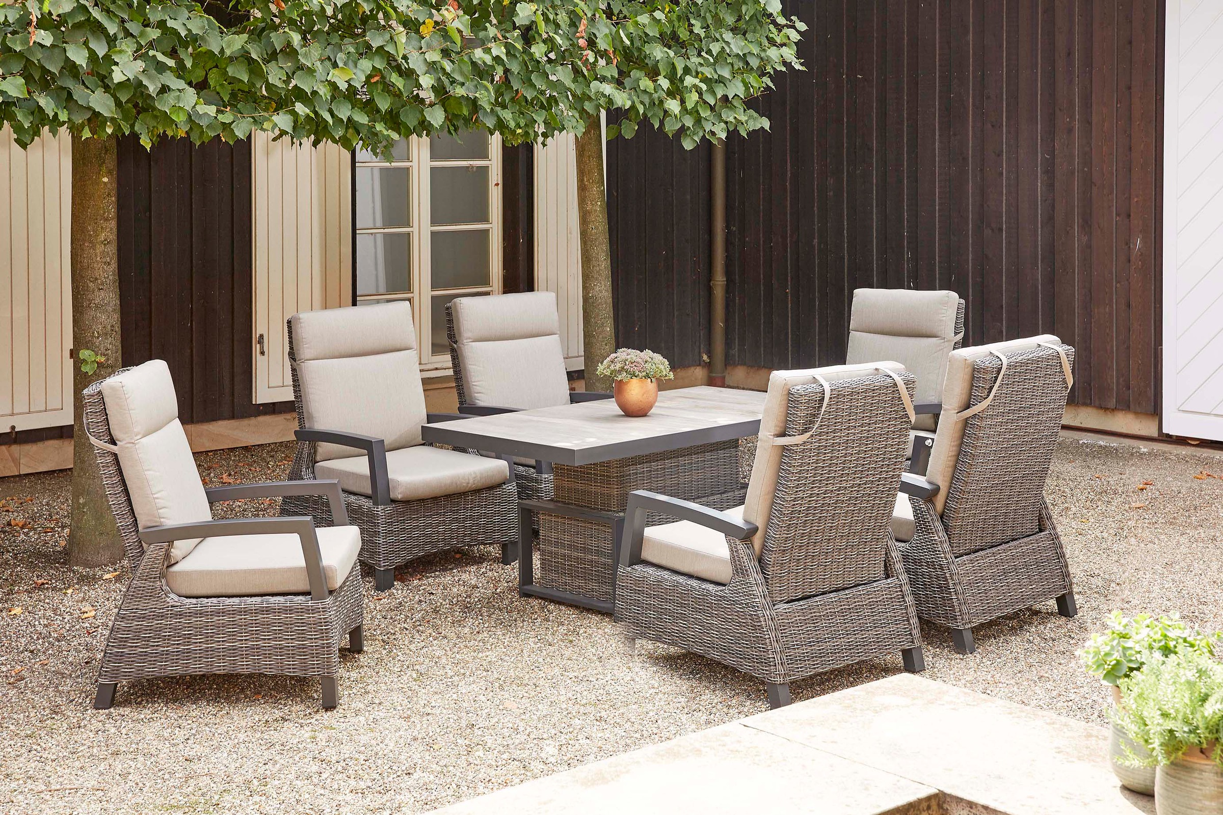 Siena Garden Gartenlounge-Set »Corido«, (Set, 8 tlg.), bestehend aus 2 Sesseln, 1 Bank, 1 Tisch und 4 Auflagen