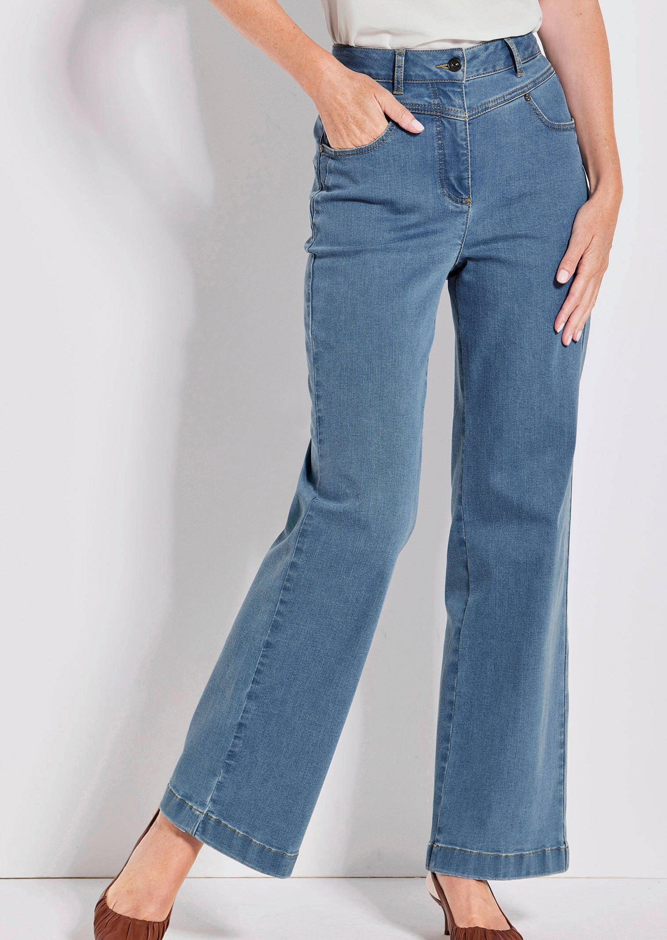 GOLDNER Stretch-Jeans »Kurzgröße Weite Jeans VERA in Blau, Kontrastnähte«