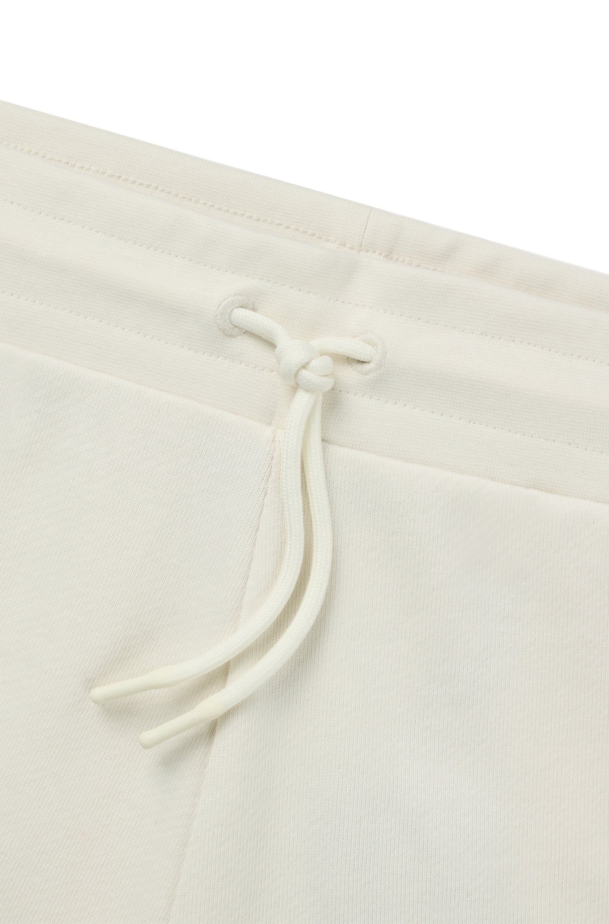HUGO Blue Sweatshorts »Norlina«, in bequemer Passform