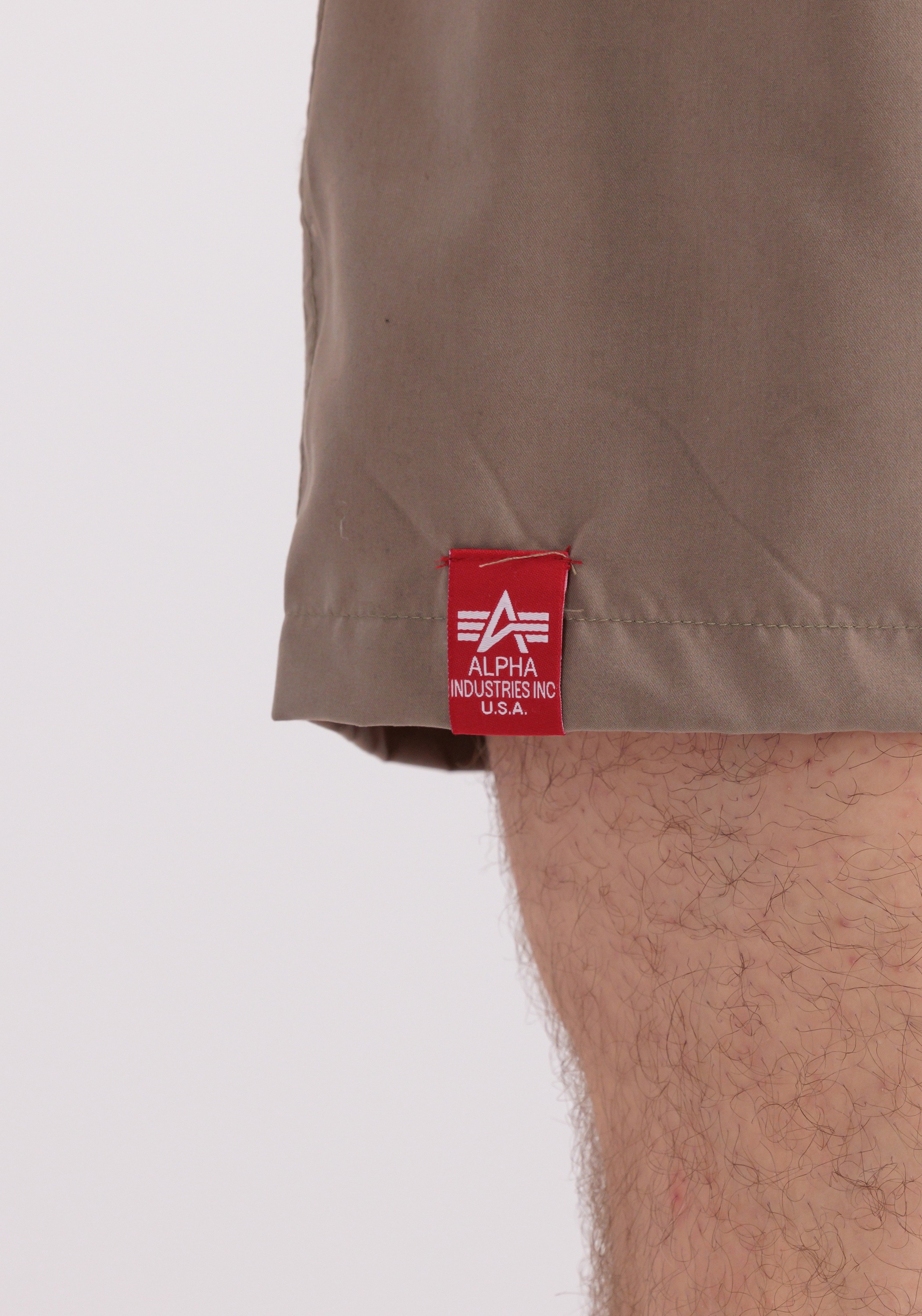 Alpha Industries Shorts »Alpha Industries Men - Beachwear Hydrochromic AOP Swimshort«