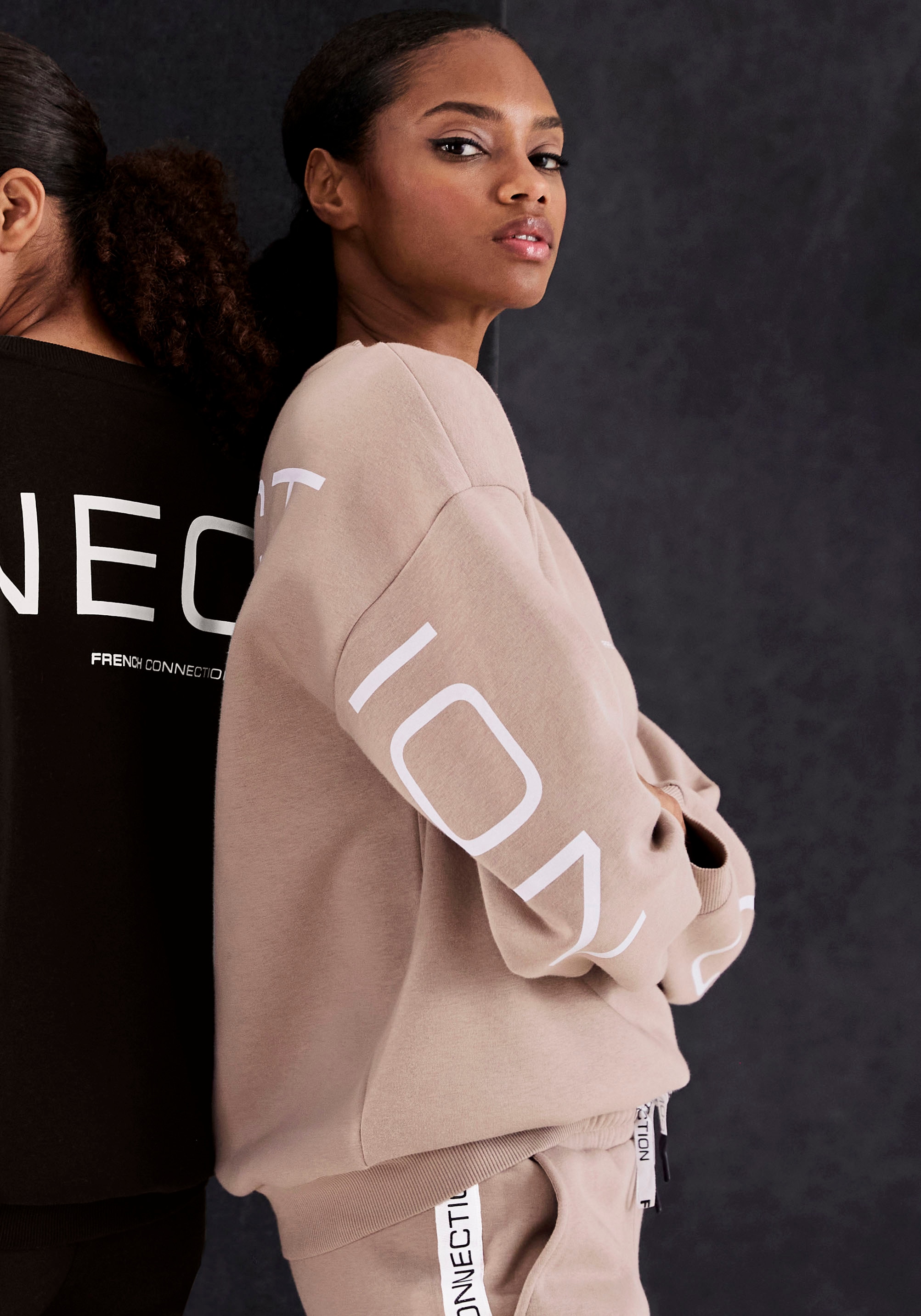 French Connection Sweatshirt, mit großem Logodruck auf dem Rücken