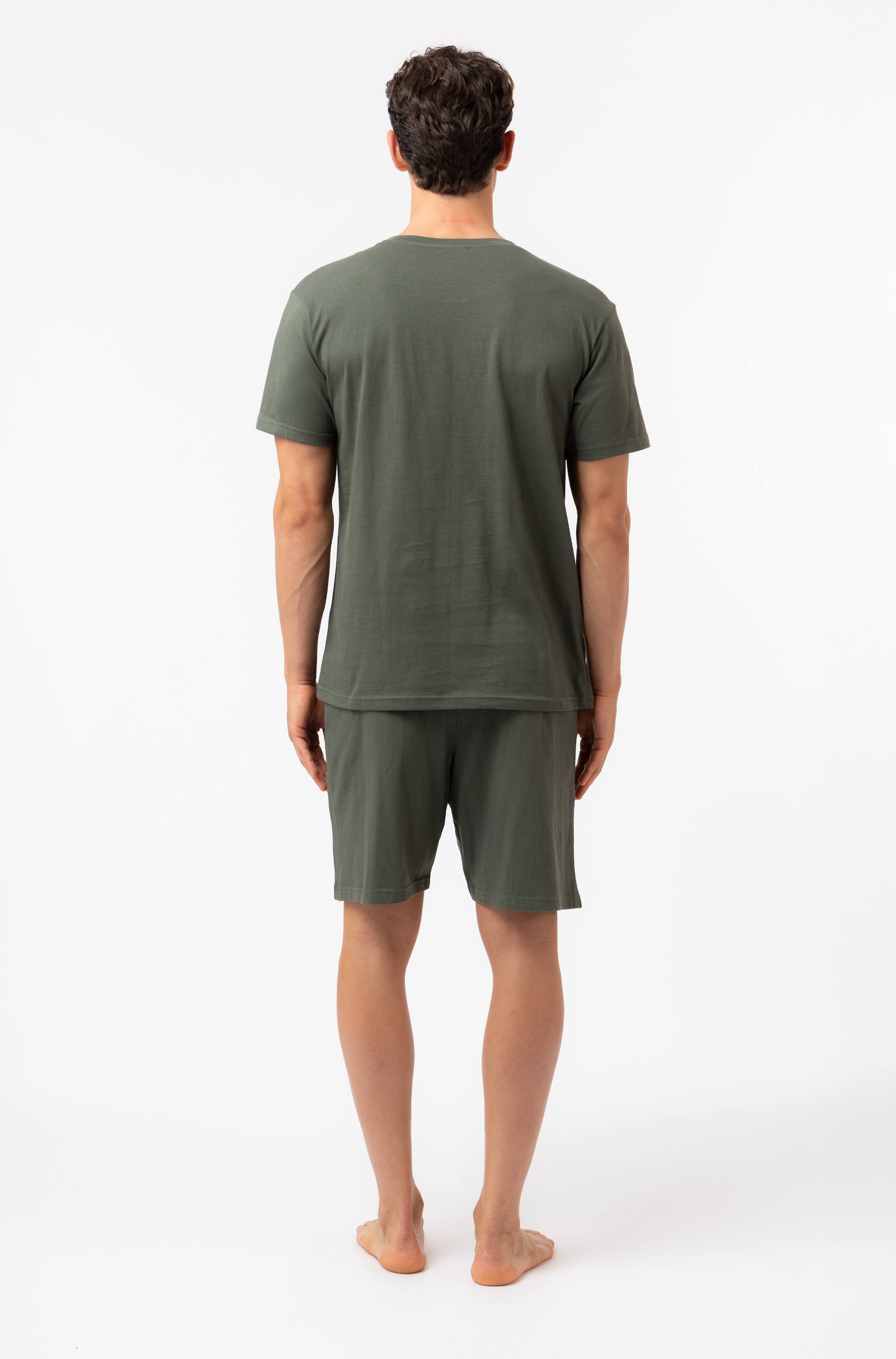 Fila Schlafanzug »MAN JERSEY PYJAMAS« 2 T-Shirt und kurze Hose mit Gummizug