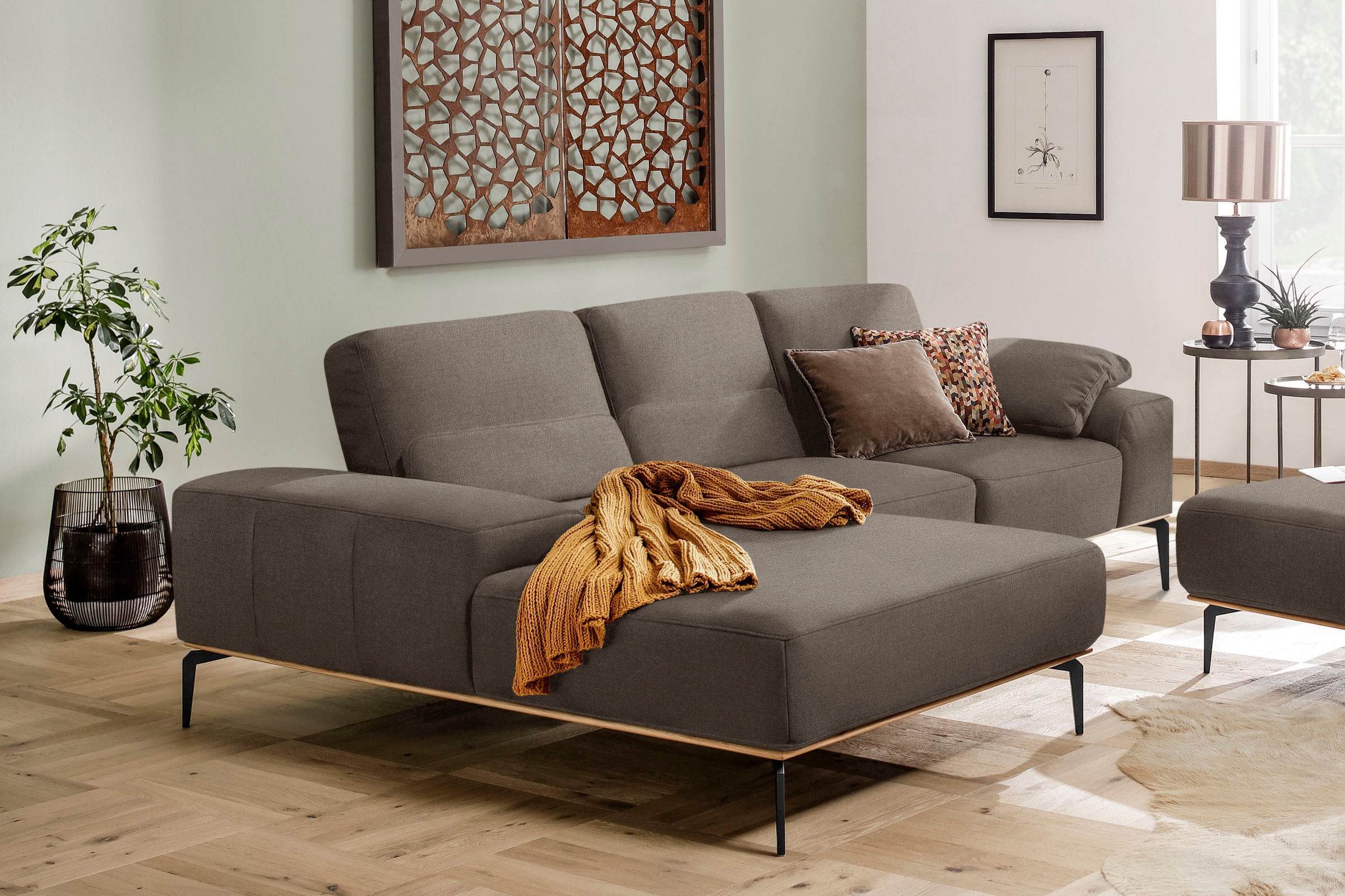 W.SCHILLIG Ecksofa »run, Designsofa mit tollem Sitzkomfort, bequem, L-Form«, mit Holzsockel, Füße in Schwarz pulverbeschichtet, Breite 279 cm