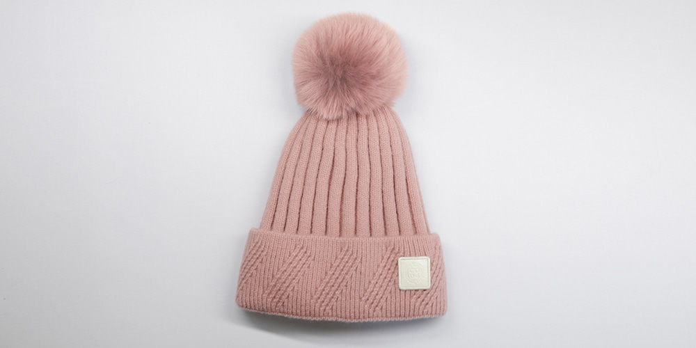 chillouts Bommelmütze mit elastischem Bündchen