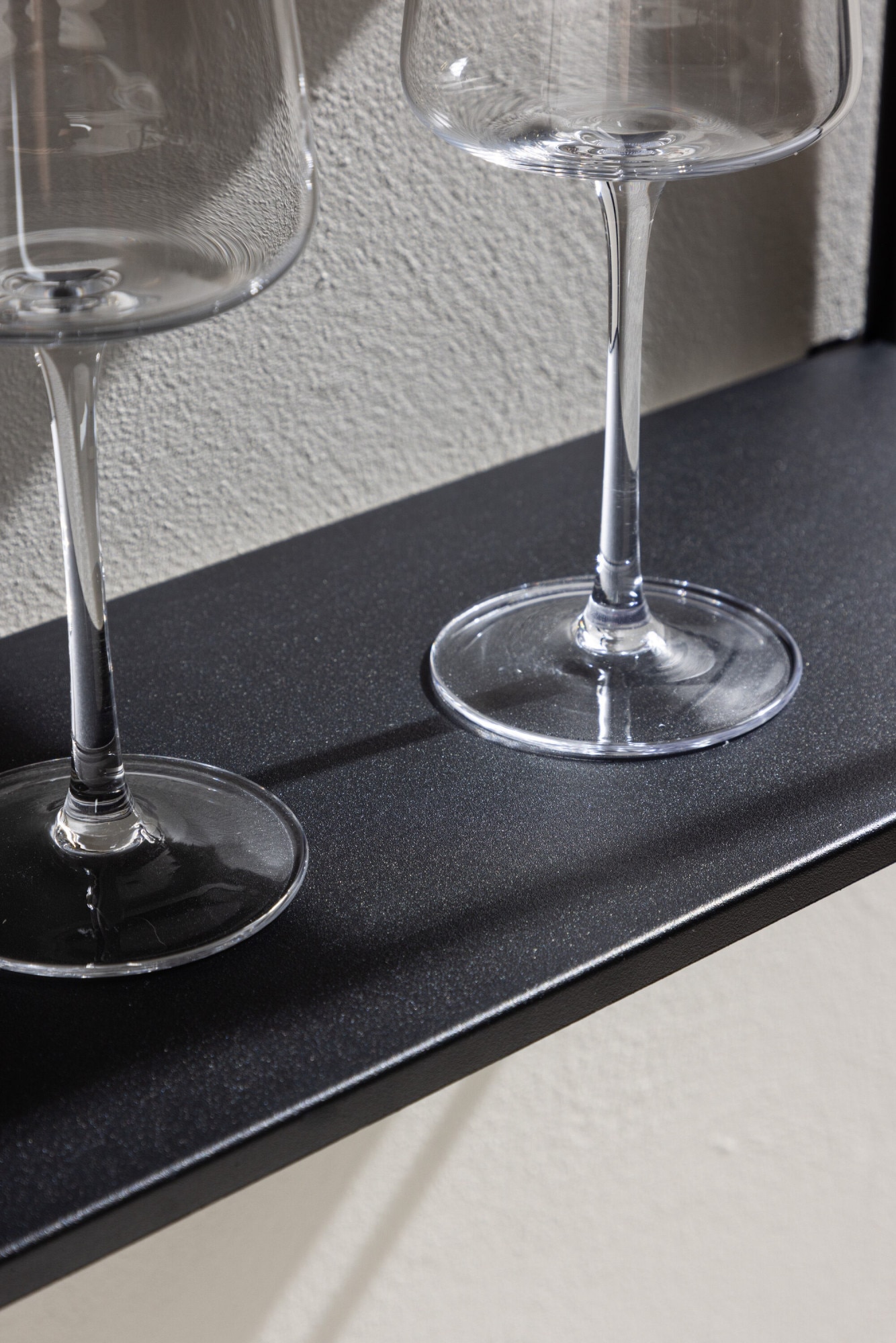 Venture Home Regal »Lyon, Wandregal, langes Format, Breite 122 cm« Hängeregal, Pulverbeschichtung, schlank, anspruchsvoll, vielseitig