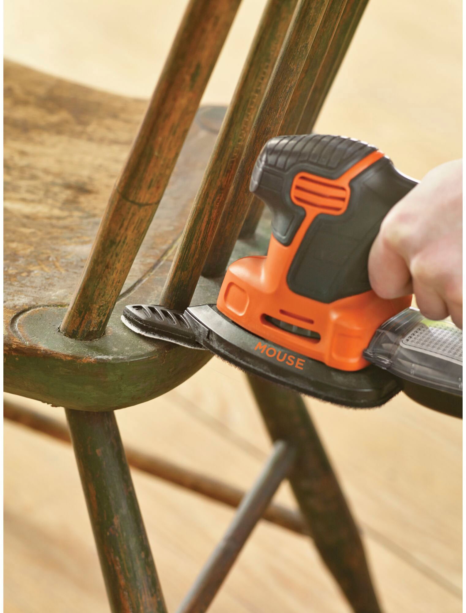 Black + Decker Deltaschleifer »120W Kompakt-Dreieckschleifer Mouse«, mit Fingerschleiferaufsatz und 3 x Schleifgitter