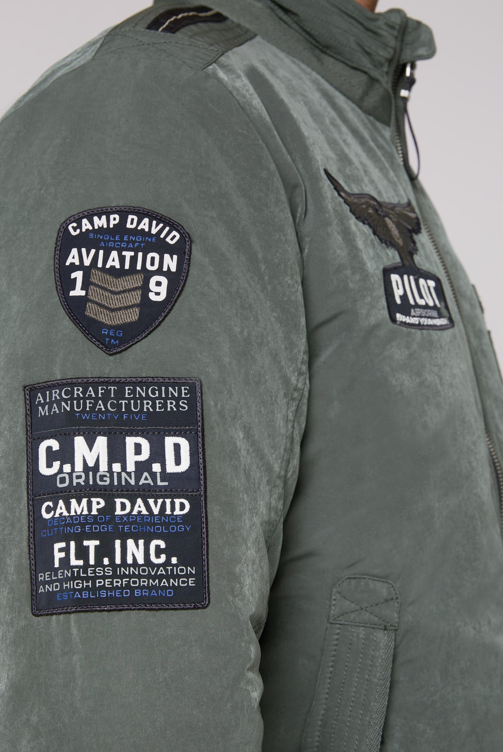 CAMP DAVID Blouson, ohne Kapuze, mit vielen Patches