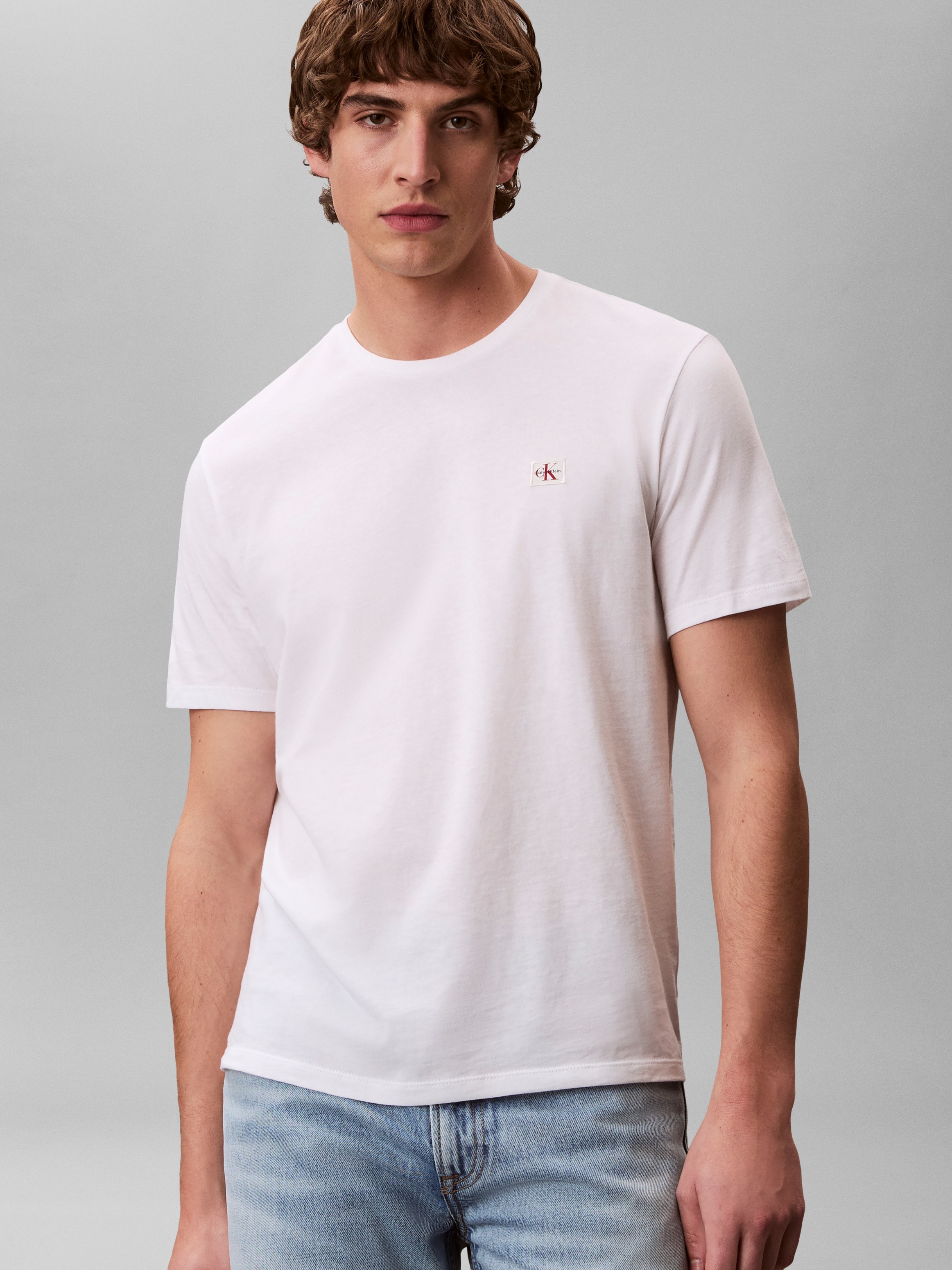 Calvin Klein Jeans T-Shirt »SS BADGE TEE 2 PACK« Packung, 2er-Pack, 2 Stk. Mit Rundhalsausschnitt