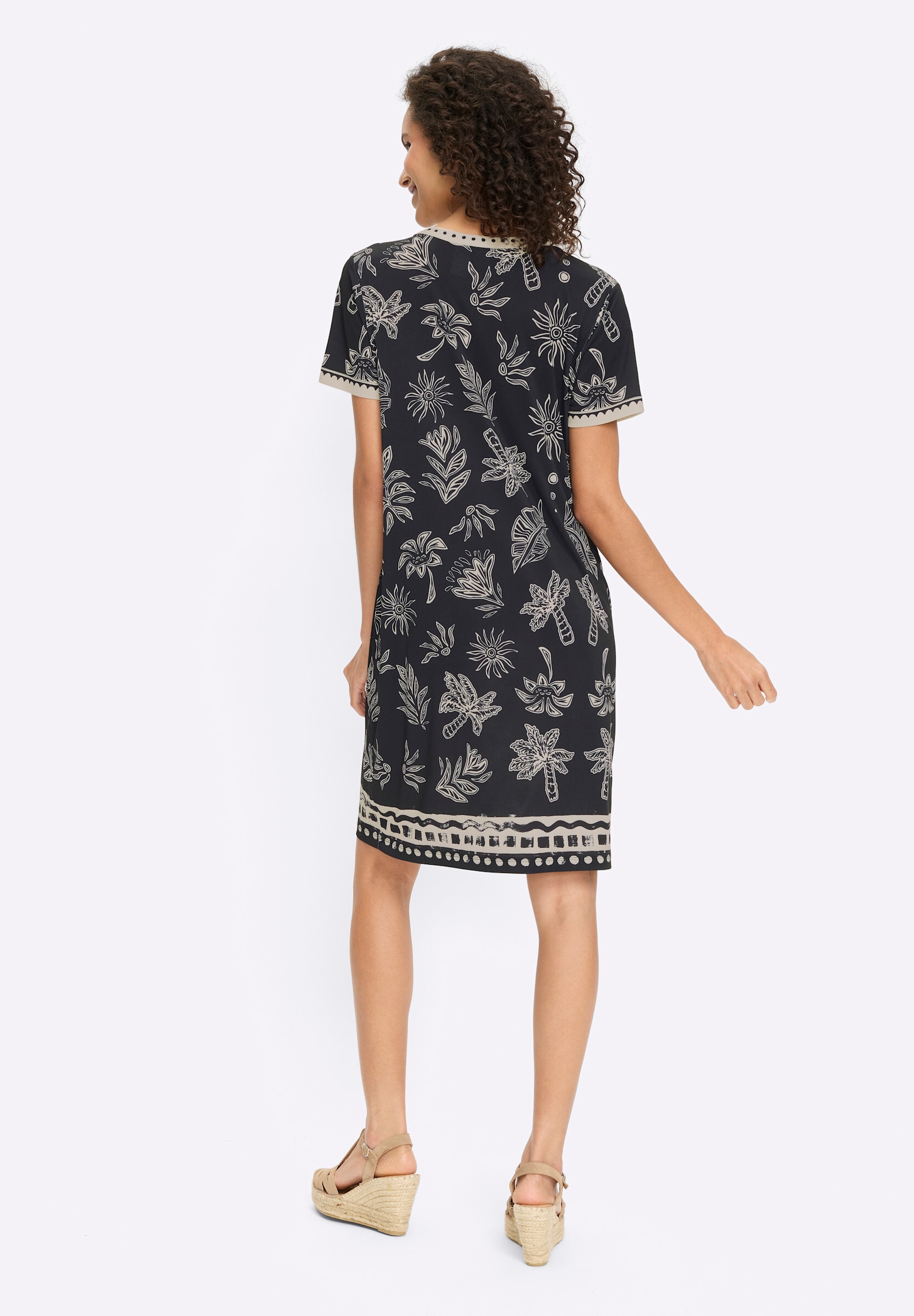 heine Sommerkleid »Jersey-Kleid Jerseykleid mit Palmen-Print« Nahttasche