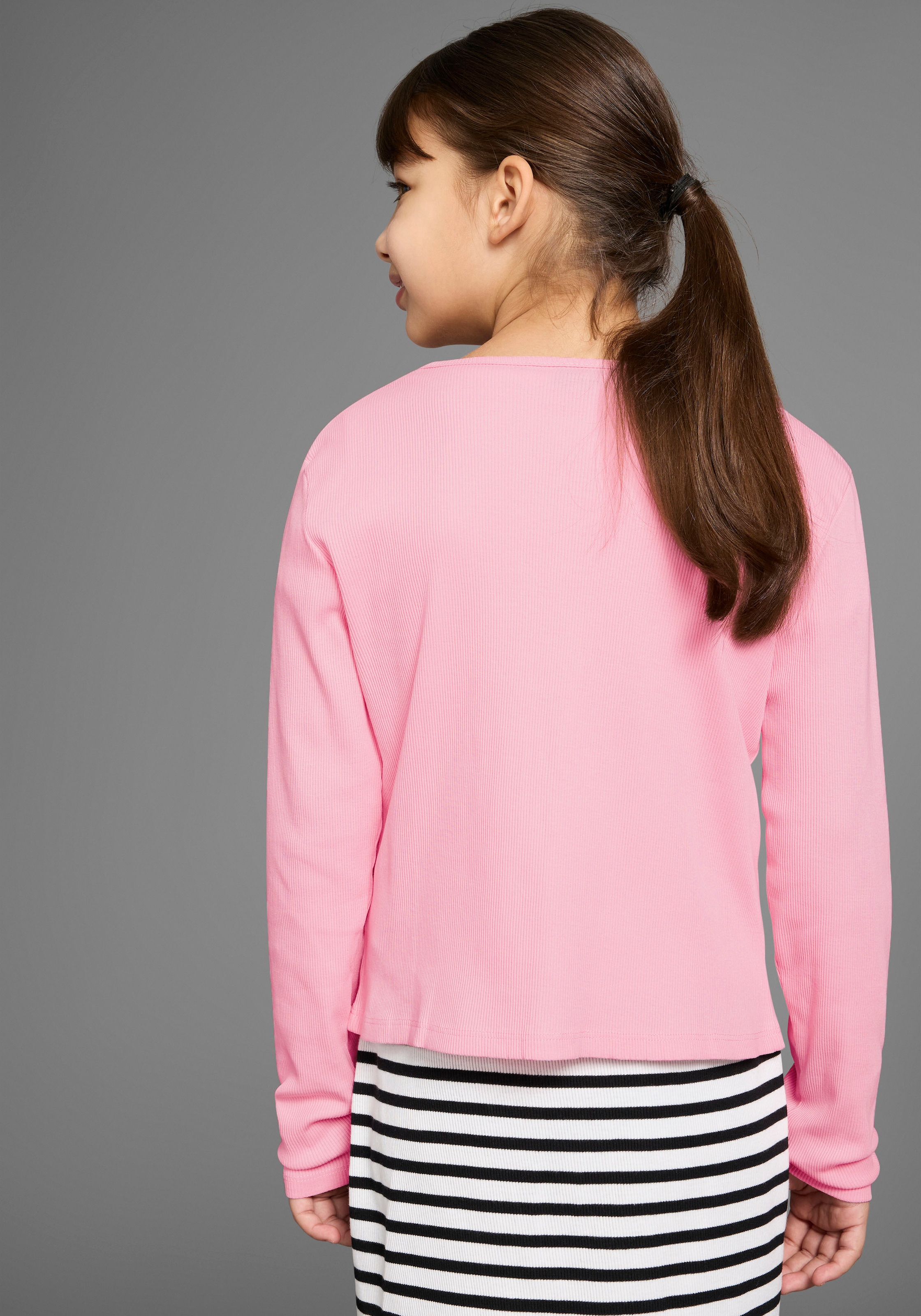 KIDSWORLD Sweatjacke »Shirtjacke aus weichem Rippmaterial« Feine Shirtjacke für jeden Anlass