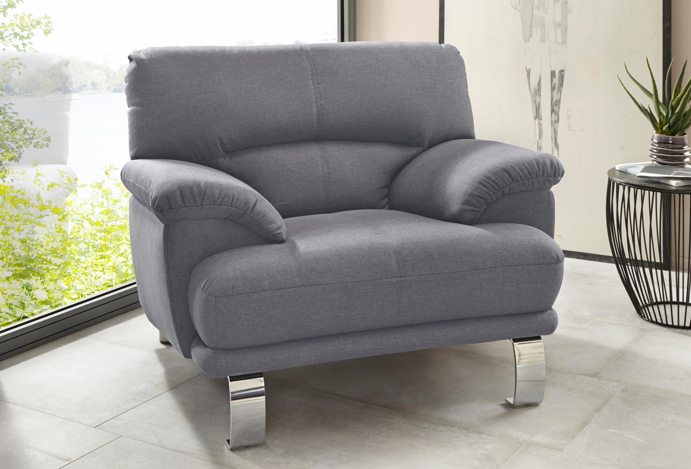 TRENDMANUFAKTUR Sessel »Cecilia II, Loungesessel in italienischem Design«, breite und bequeme Armlehnen