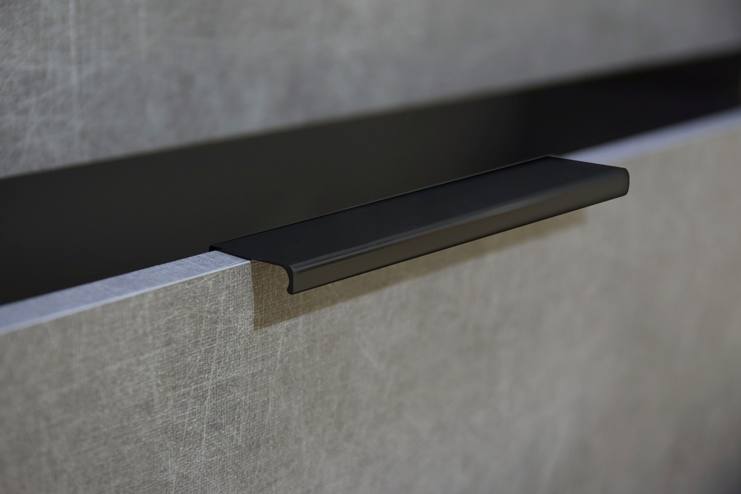 Wimex Nachtkommode »Level36 black C by fresh to go«, Nachttisch mit Glaselementen auf der Front, soft-close Funktion