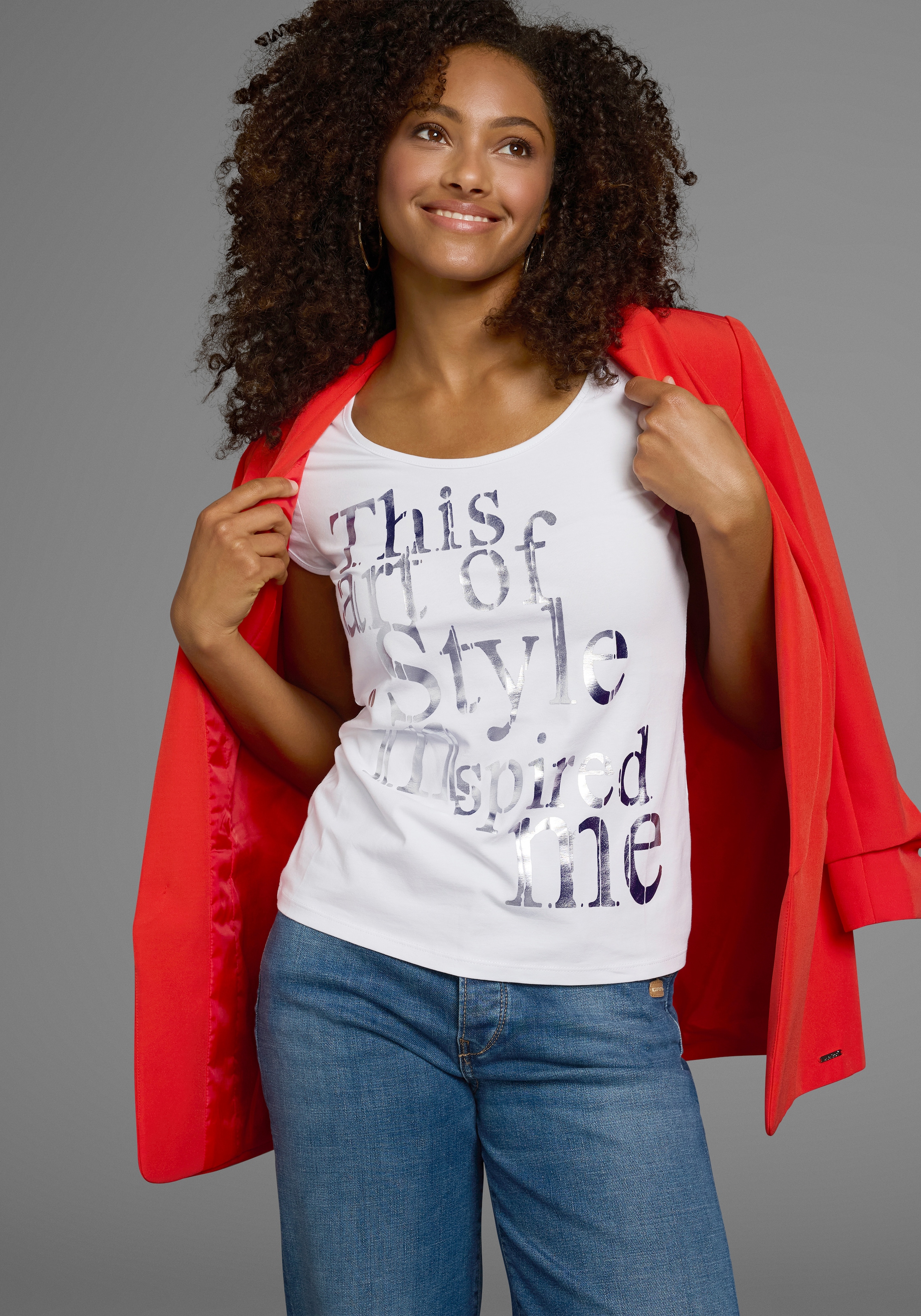 Laura Scott T-Shirt, sehr figurbetont, mit frischem Print, Rundhals, für die Freizeit