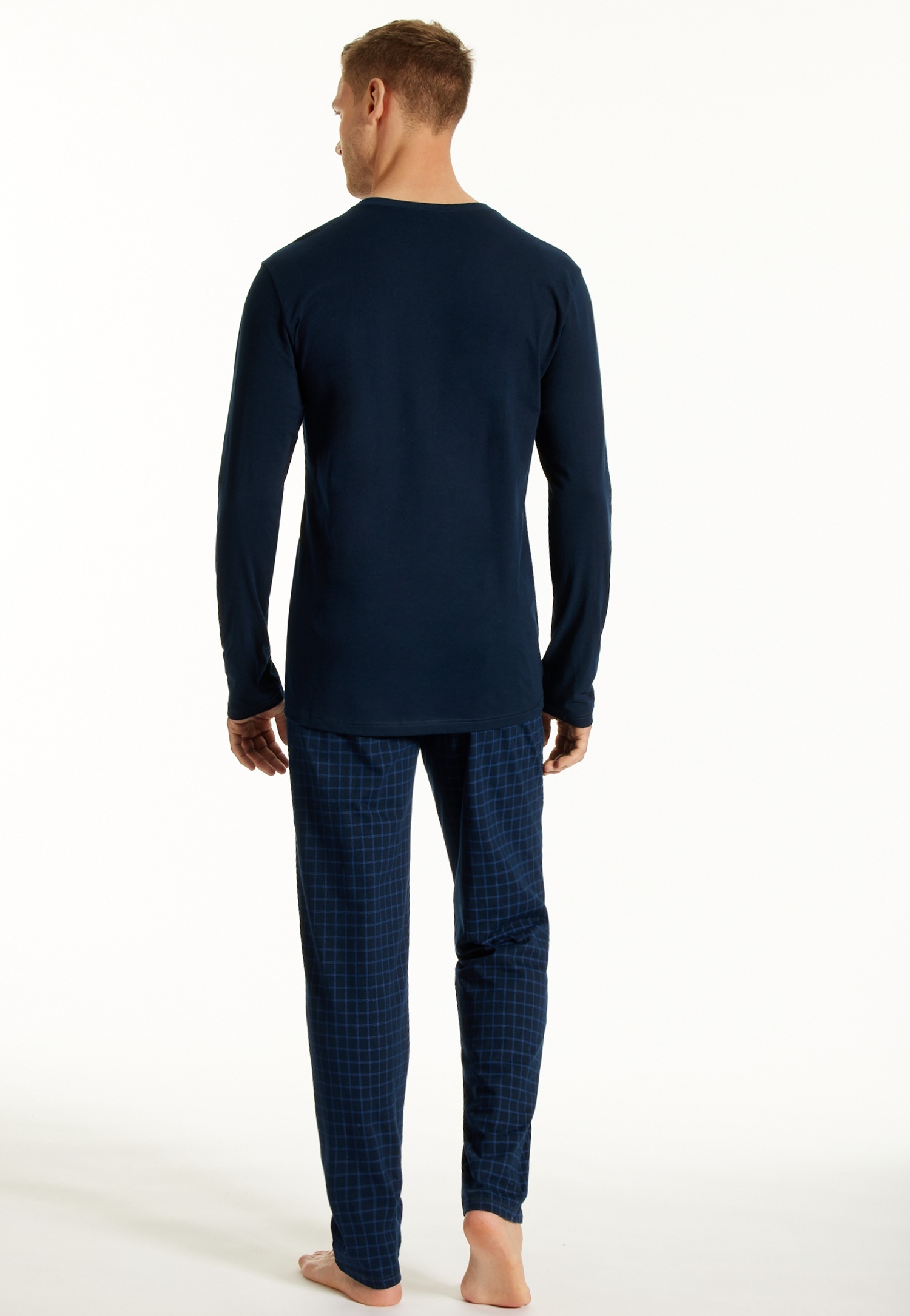 uncover by SCHIESSER Schlafanzug »Uncover Nightwear« 2 tlg. Single Jersey-Qualität, Langarm, V-Ausschnitt, weich