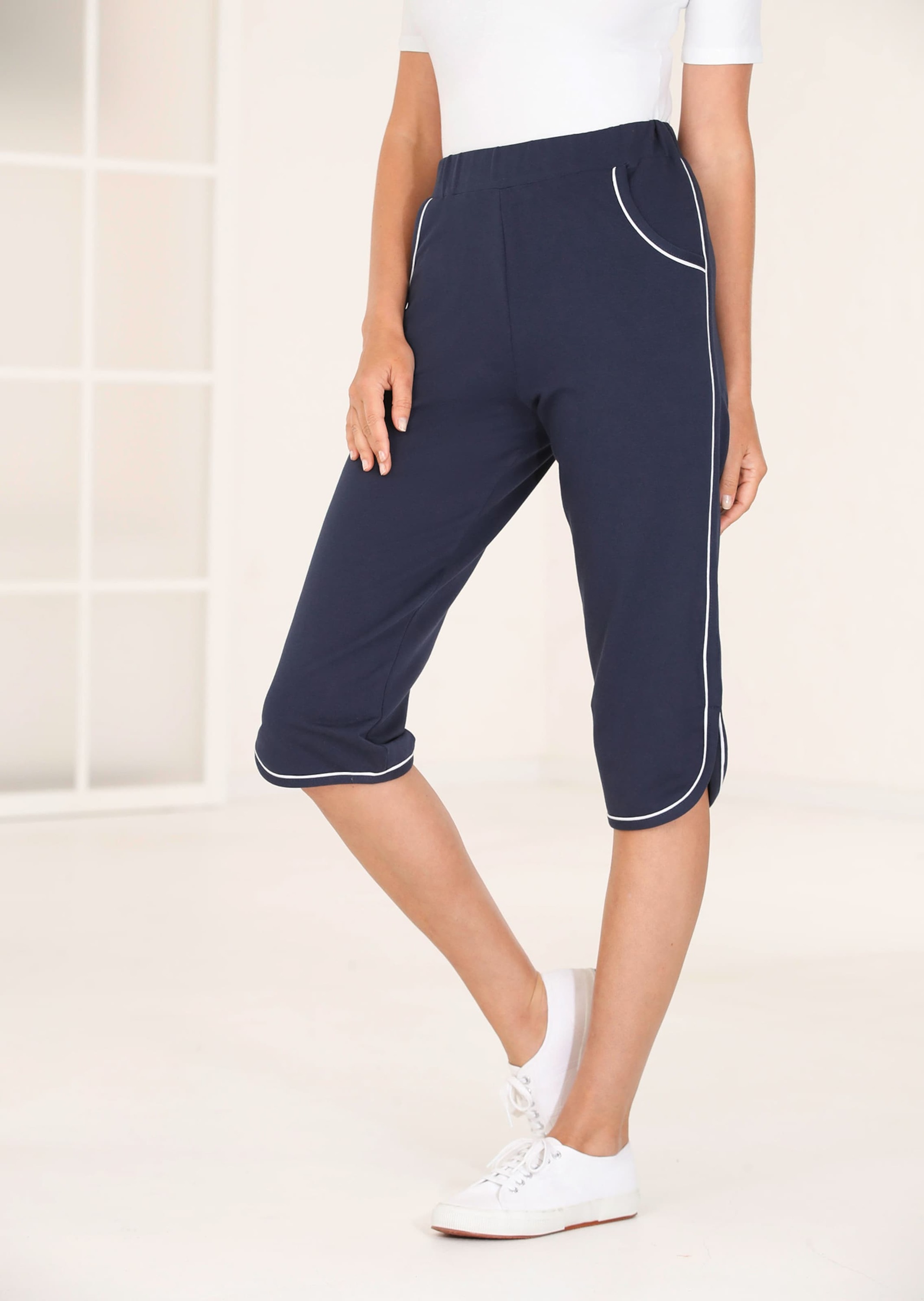GOLDNER Stoffhose »Kurzgröße Bequeme Caprihose mit Schlupfbund und Taschen«