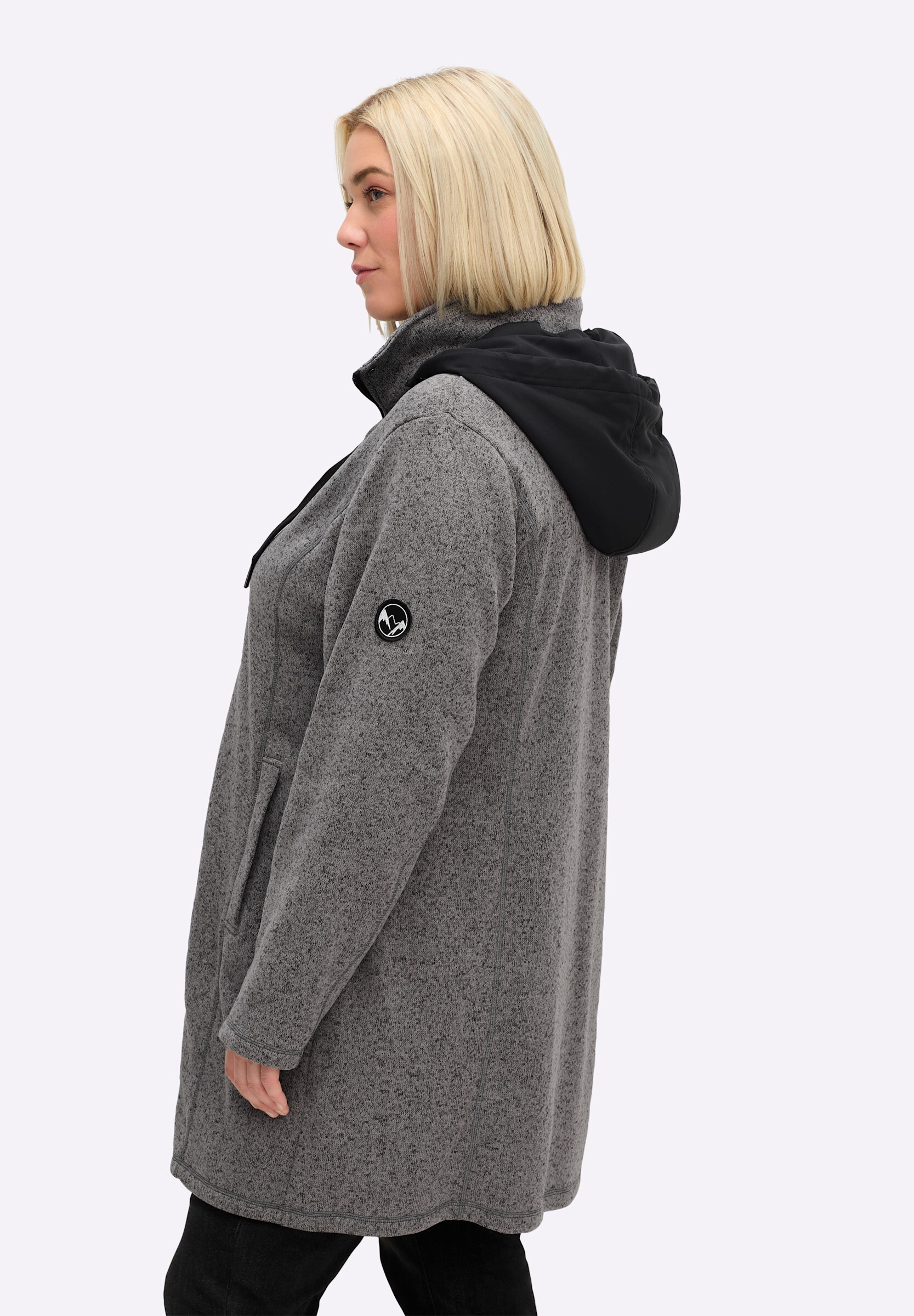 Sheego Softshelljacke »Strick-Fleecejacke Strickfleecejacke mit Kapuze« Abnehmbare Kapuze