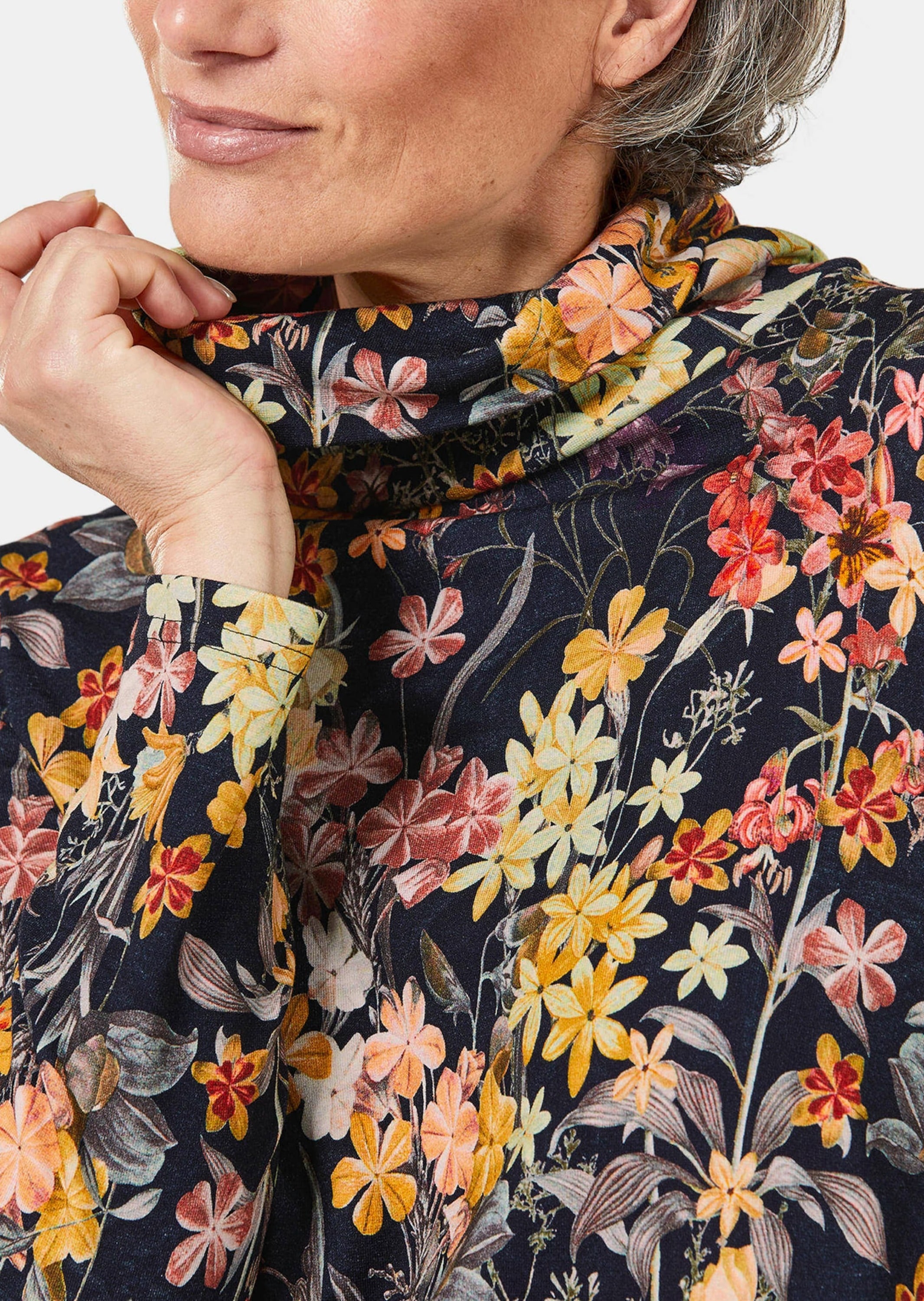 GOLDNER Druckkleid »Druckkleid mit halsfernem Rollkragen«