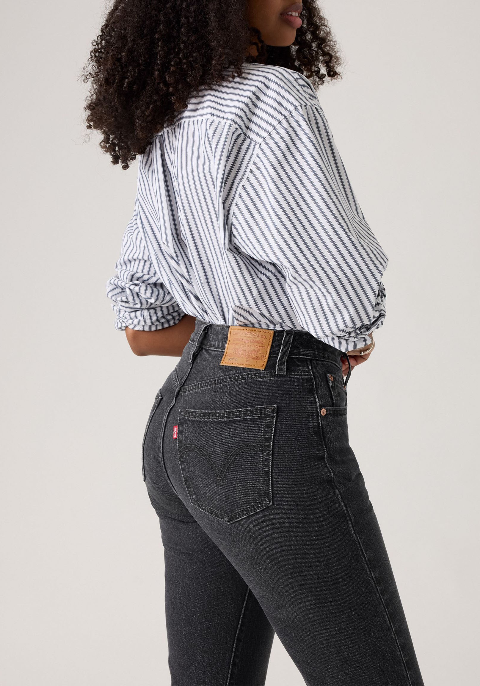 Levi's® Stretch-Jeans »LV Jeans 501 CURVE BLACKS«, mit gerader Beinform