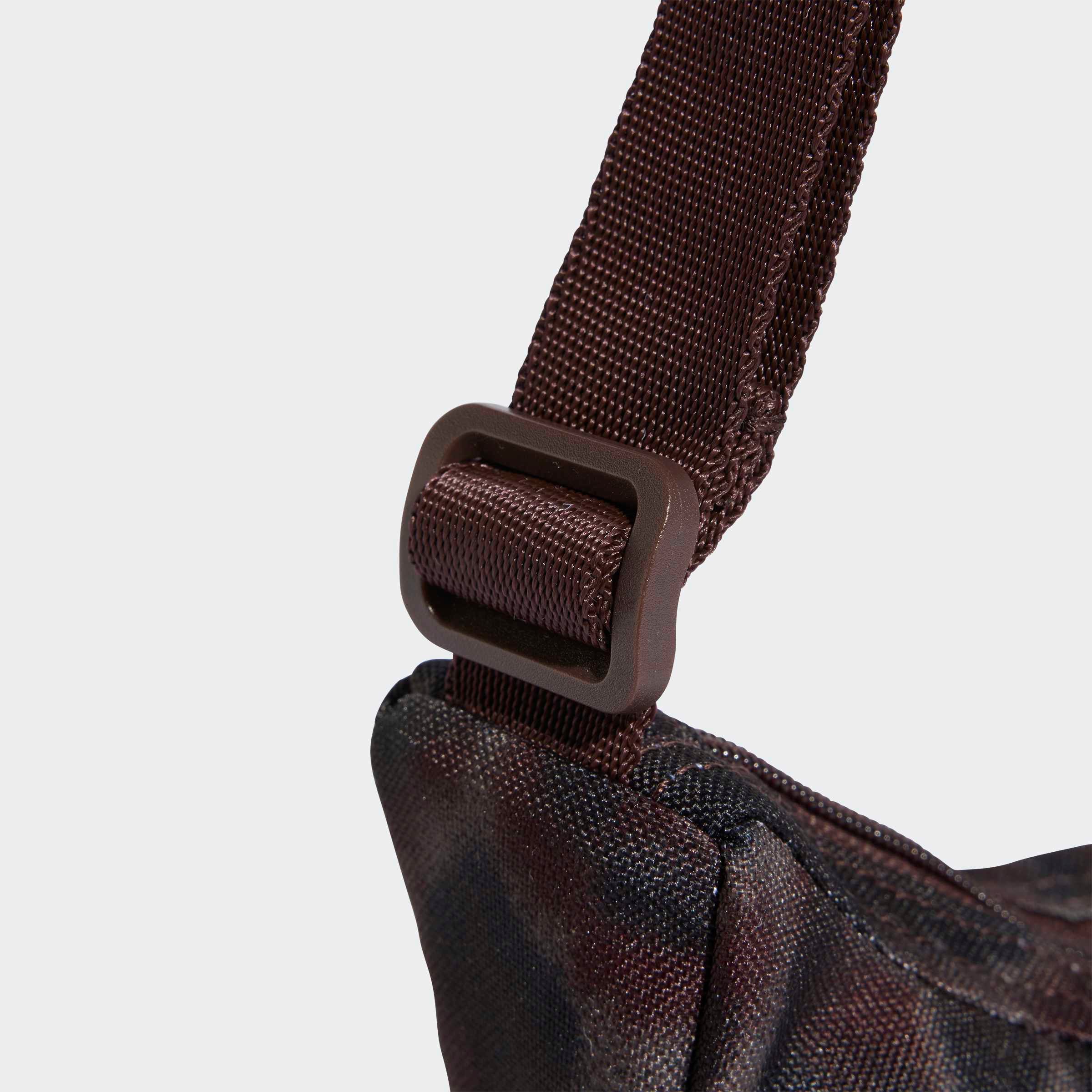 adidas Performance Sporttasche »LINEAR ESSENTIAL GRAFIK POUCH«