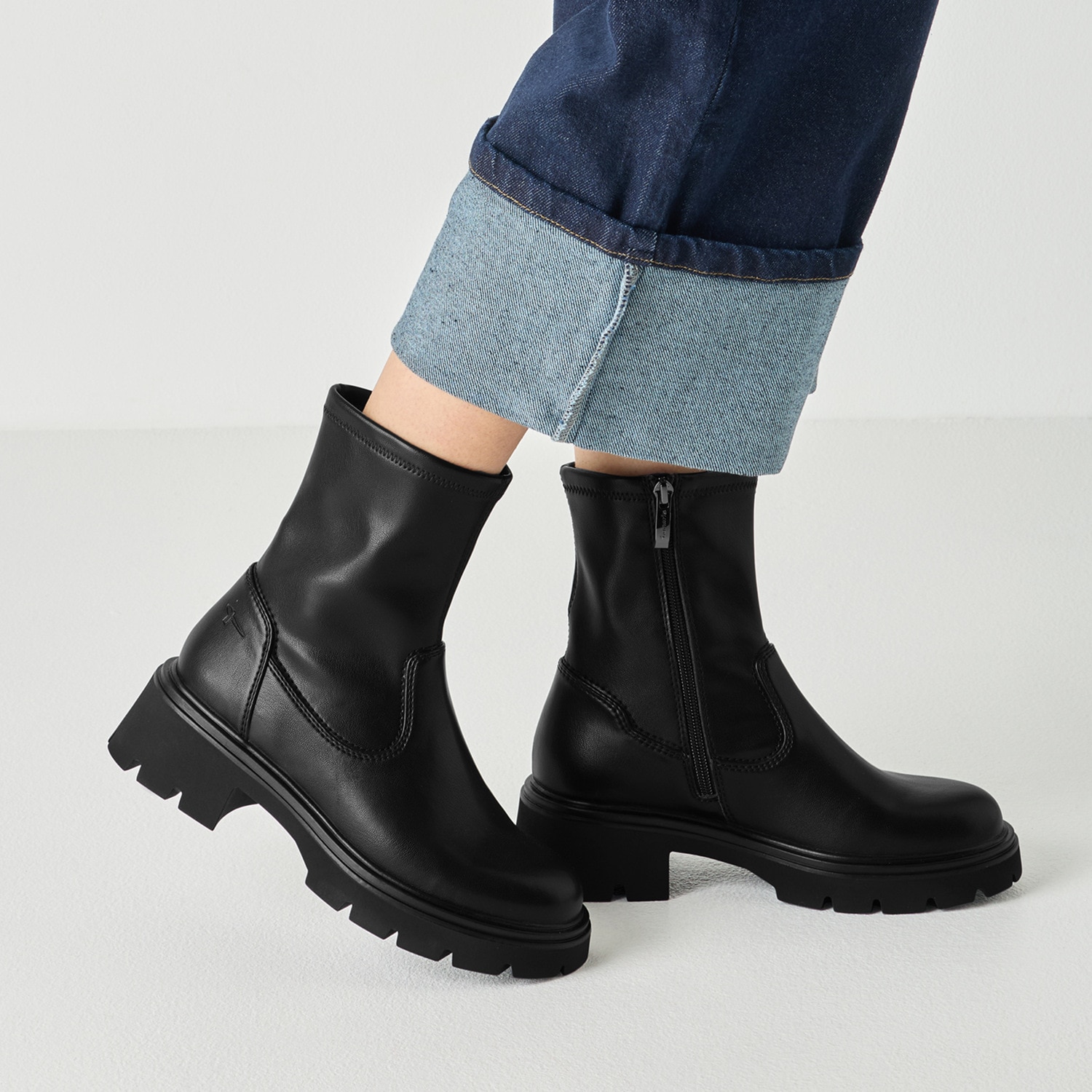 Tamaris Stiefelette  Blockabsatz, Boots mit dezenten Ziernähten