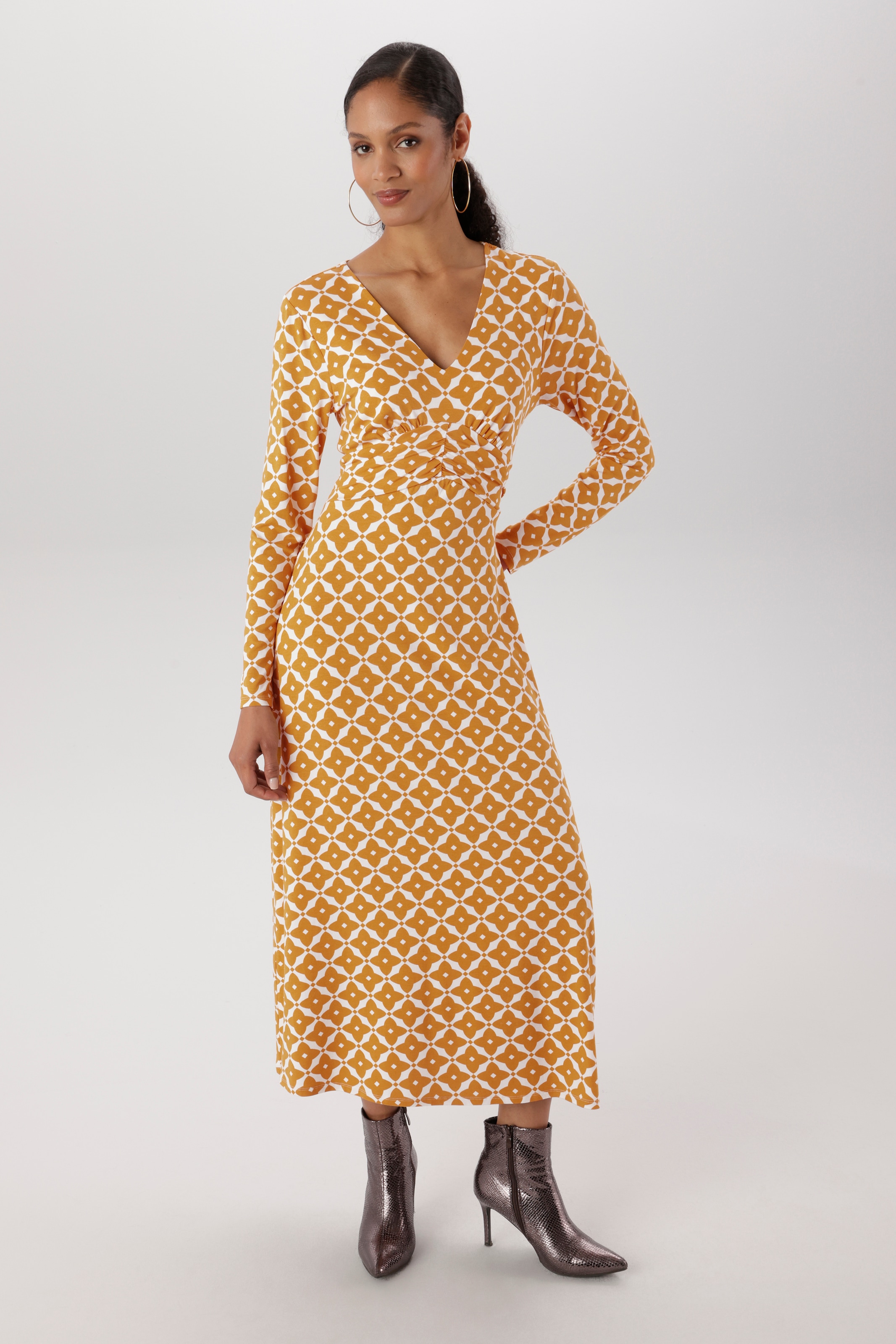 Aniston SELECTED Midikleid mit eleganten, grafischen Druckverlauf