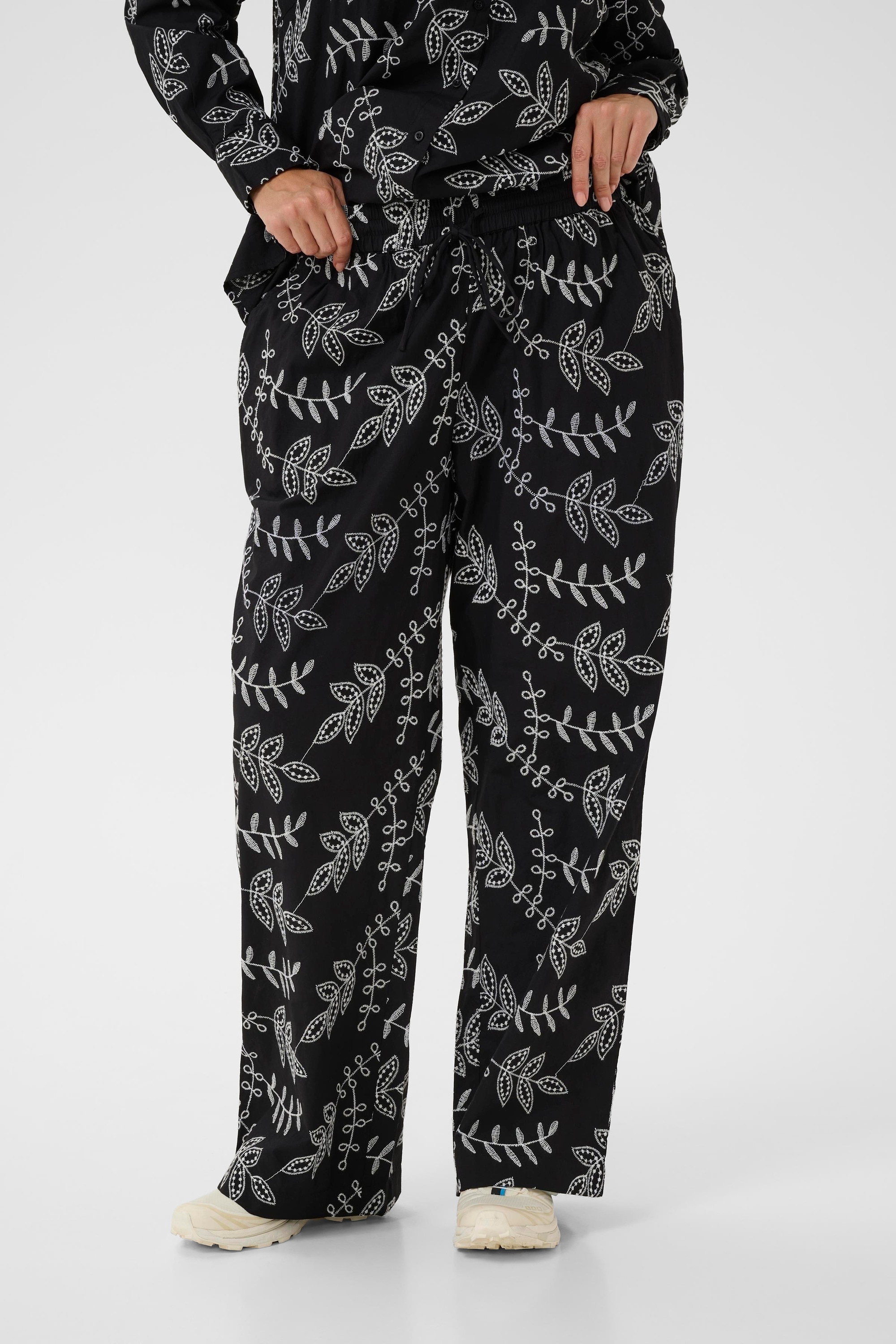 KAFFE Curve Stoffhose »Casual Hose KCelory«