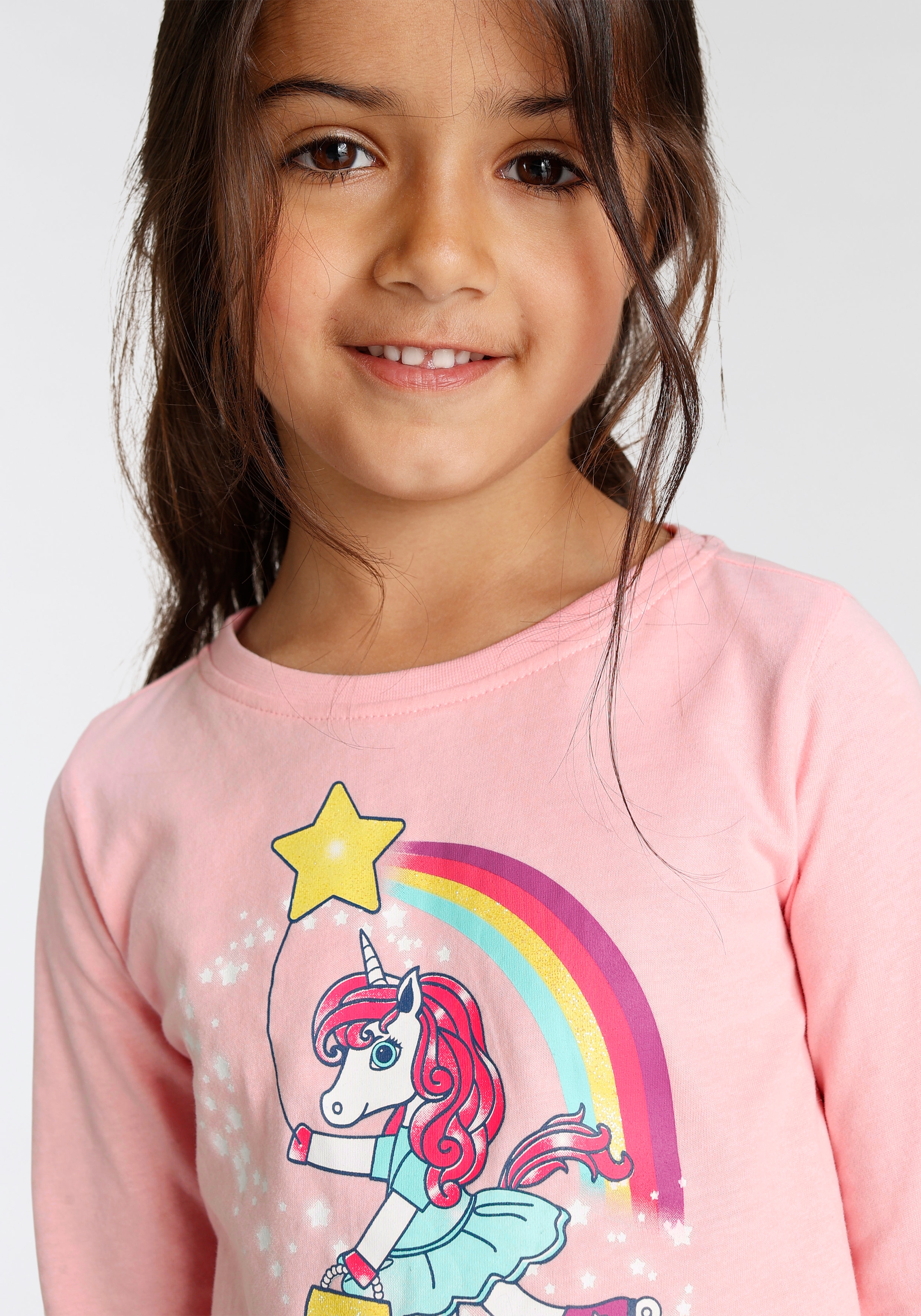 KIDSWORLD Langarmshirt »Einhorn auf Rollschuhen«, Langarm, Basic-Passform, mit stylischem Druck und Glitzerdruck