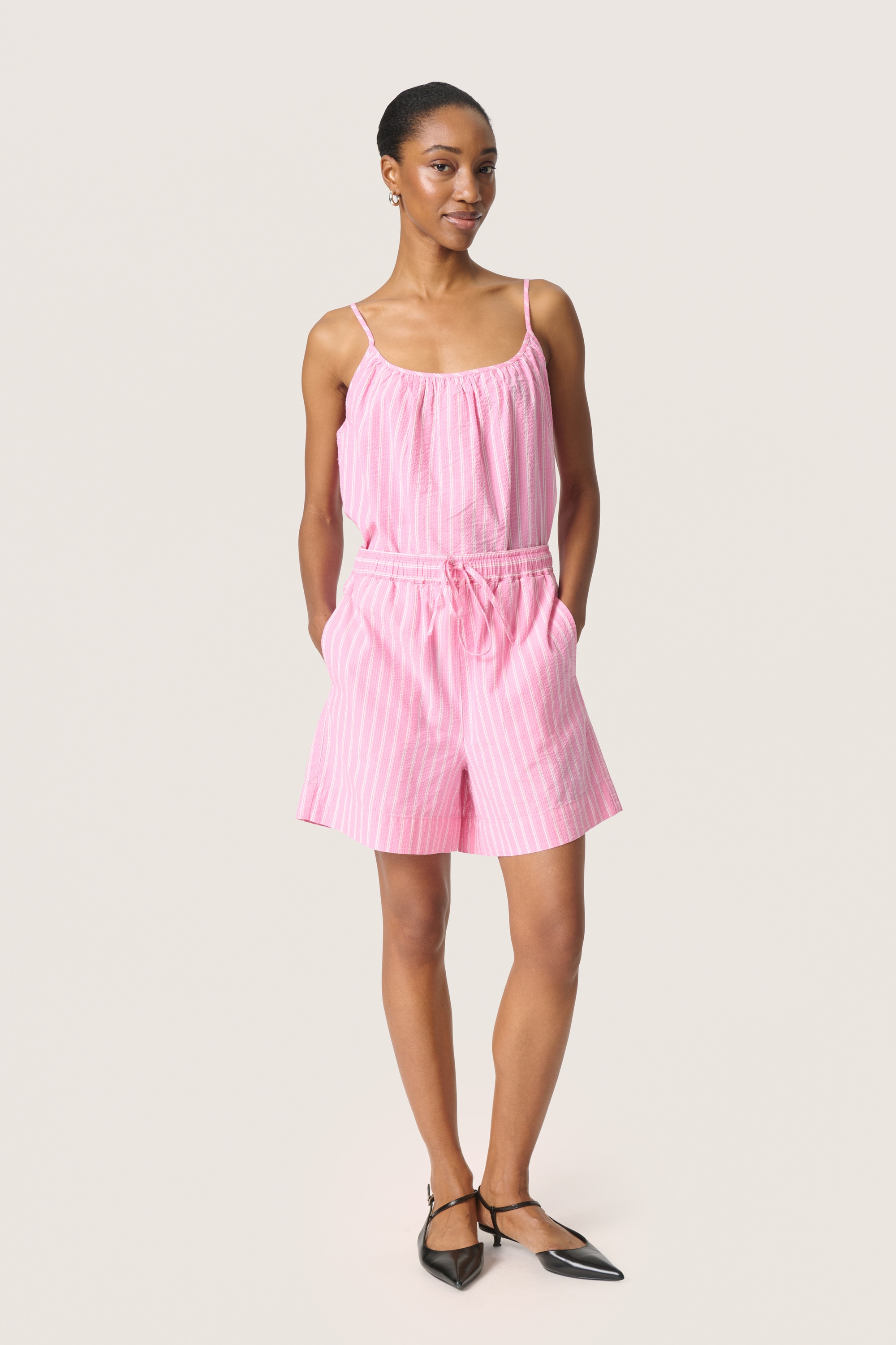 SOAKED IN LUXURY Shorts »Damen Shorts SLAnvitte«