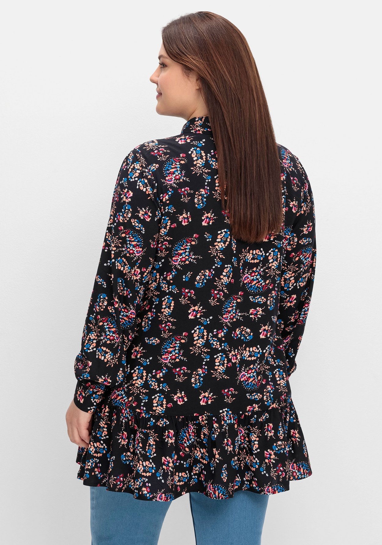 Sheego Langarmbluse »Longbluse mit Blumenprint und Volant am Saum«
