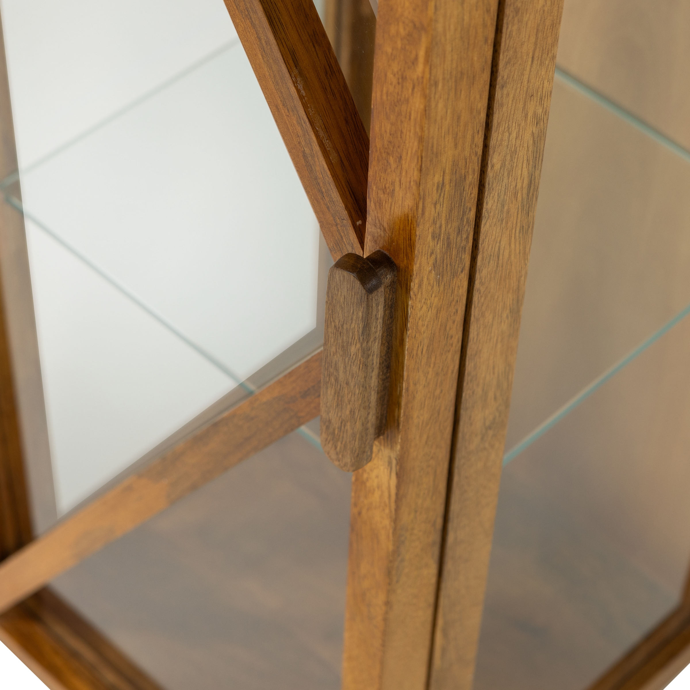 WOOOD Vitrine »Kella Mangoholz mit Glastüren und Glaseinlegeböden 40 x 39 x 137 cm« Tragkraft 5–7 kg pro Glasboden, Wandbefestigung empfohlen