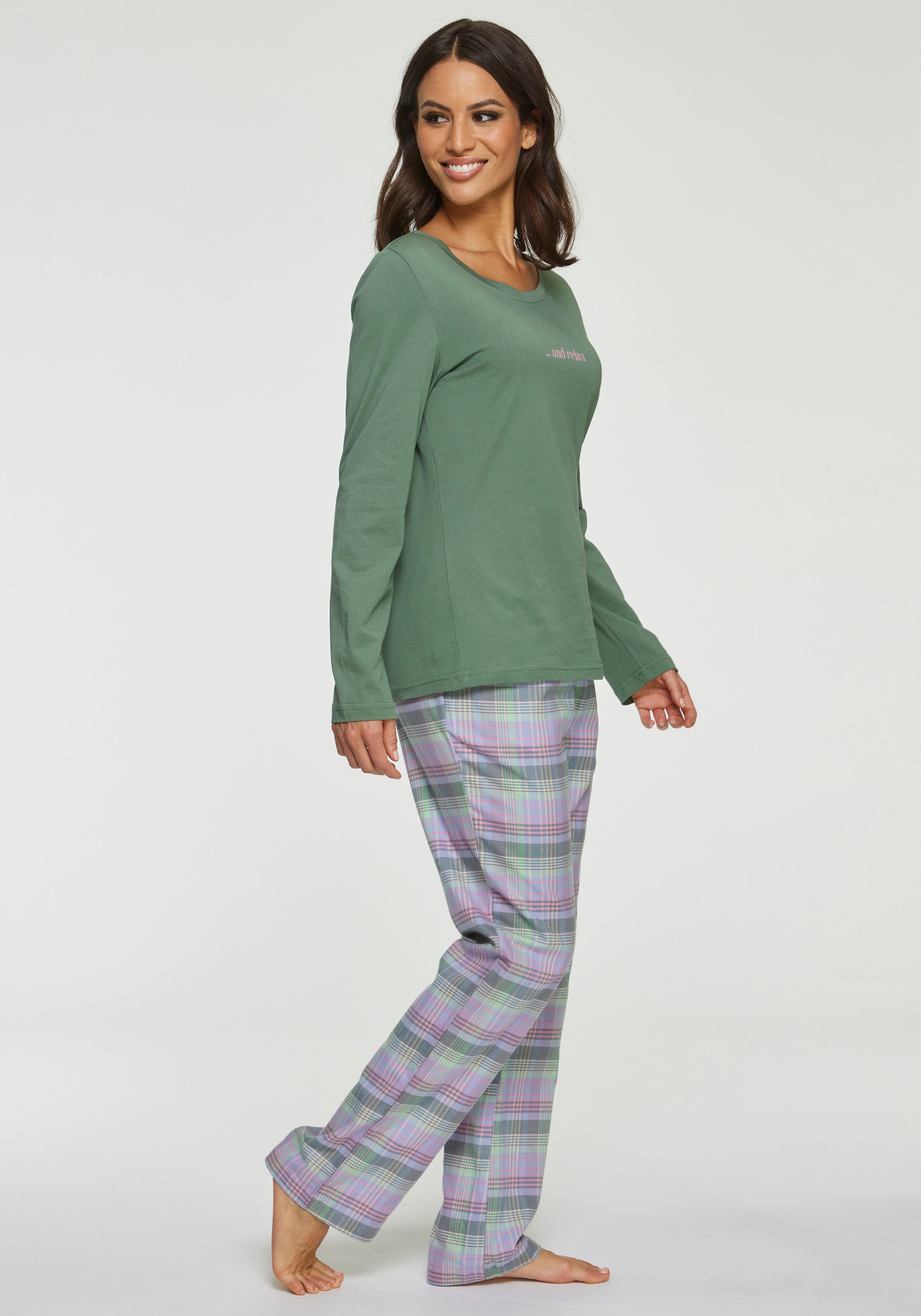 Vivance Dreams Pyjama 2-teilig, 2 tlg. aus kuschelig weichem Flanell