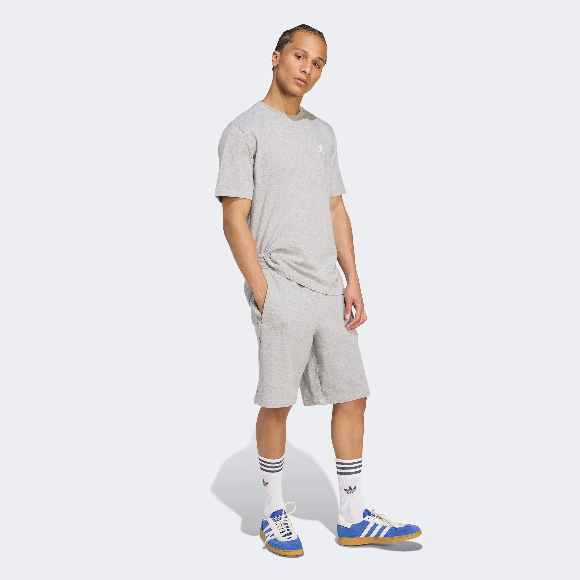 adidas Originals Shorts »ESSENTIALS TREFOIL«  Essential Sweat Shorts mit Logo, aus weichem French-Terry Material
