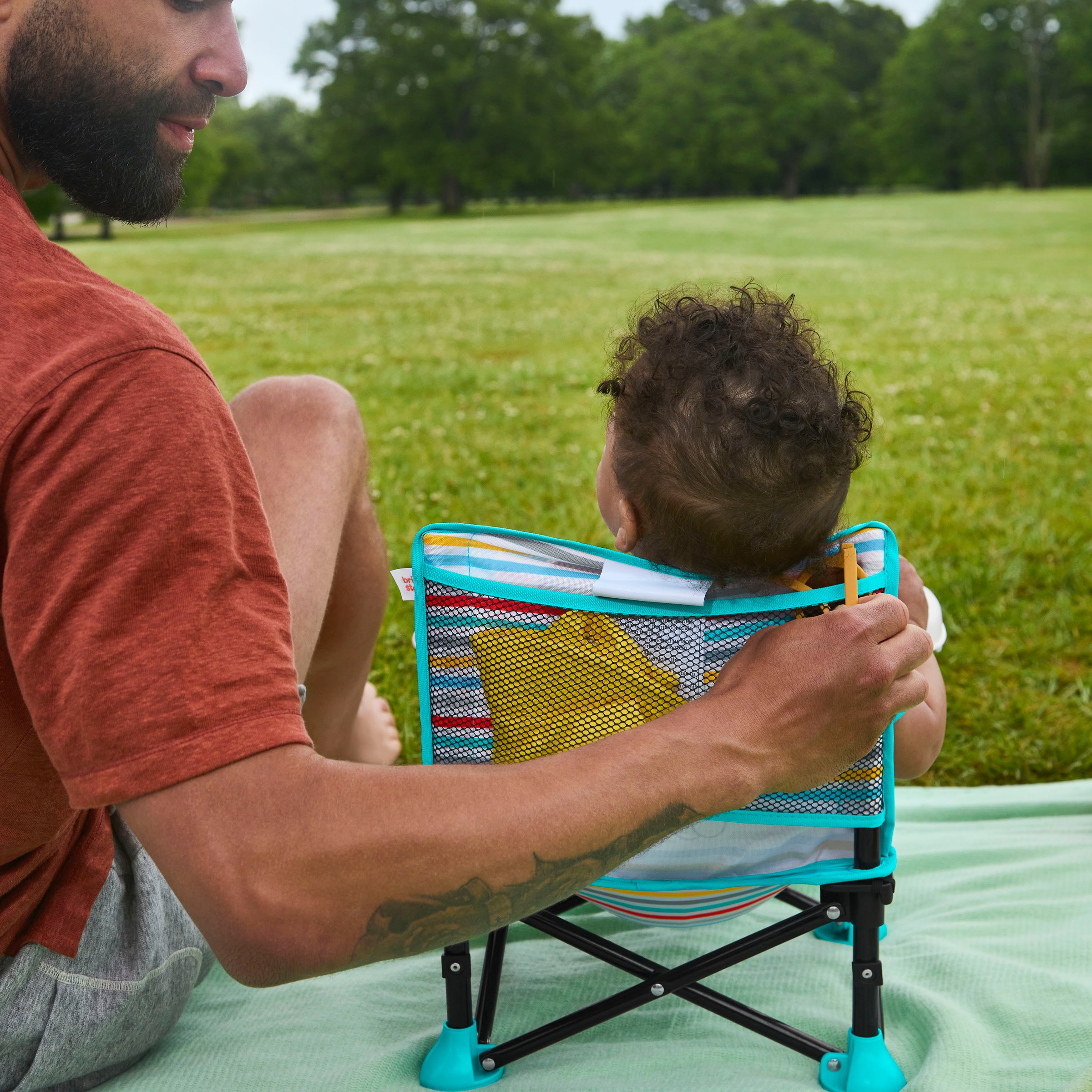 Bright Starts Tischsitz »MICKEY MOUSE Pop ‘N Sit™ Portable Booster Seat«