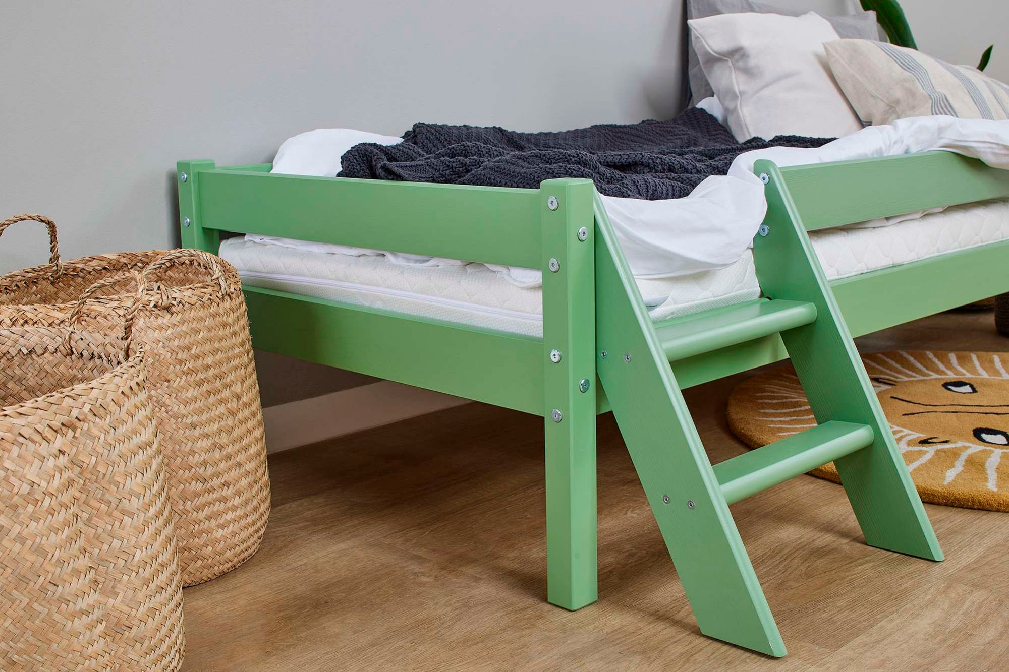 Home affaire Jugendbett »ECO One« Kinderbett mit Rausfallschutz und Leiter, 3 Farben/Matratze wählbar