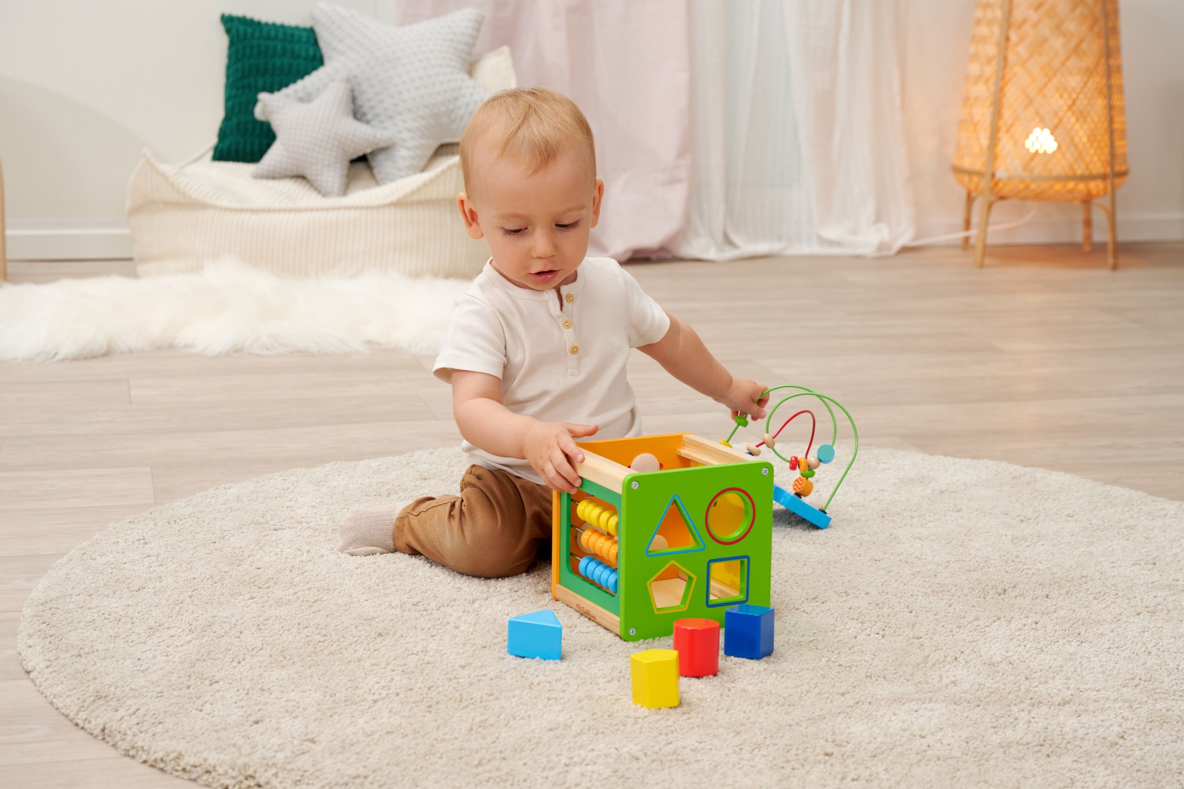 Eichhorn Motorikwürfel »Kleiner Spiel- und Lernwürfel« mit abnehmbarer Motorikschleife