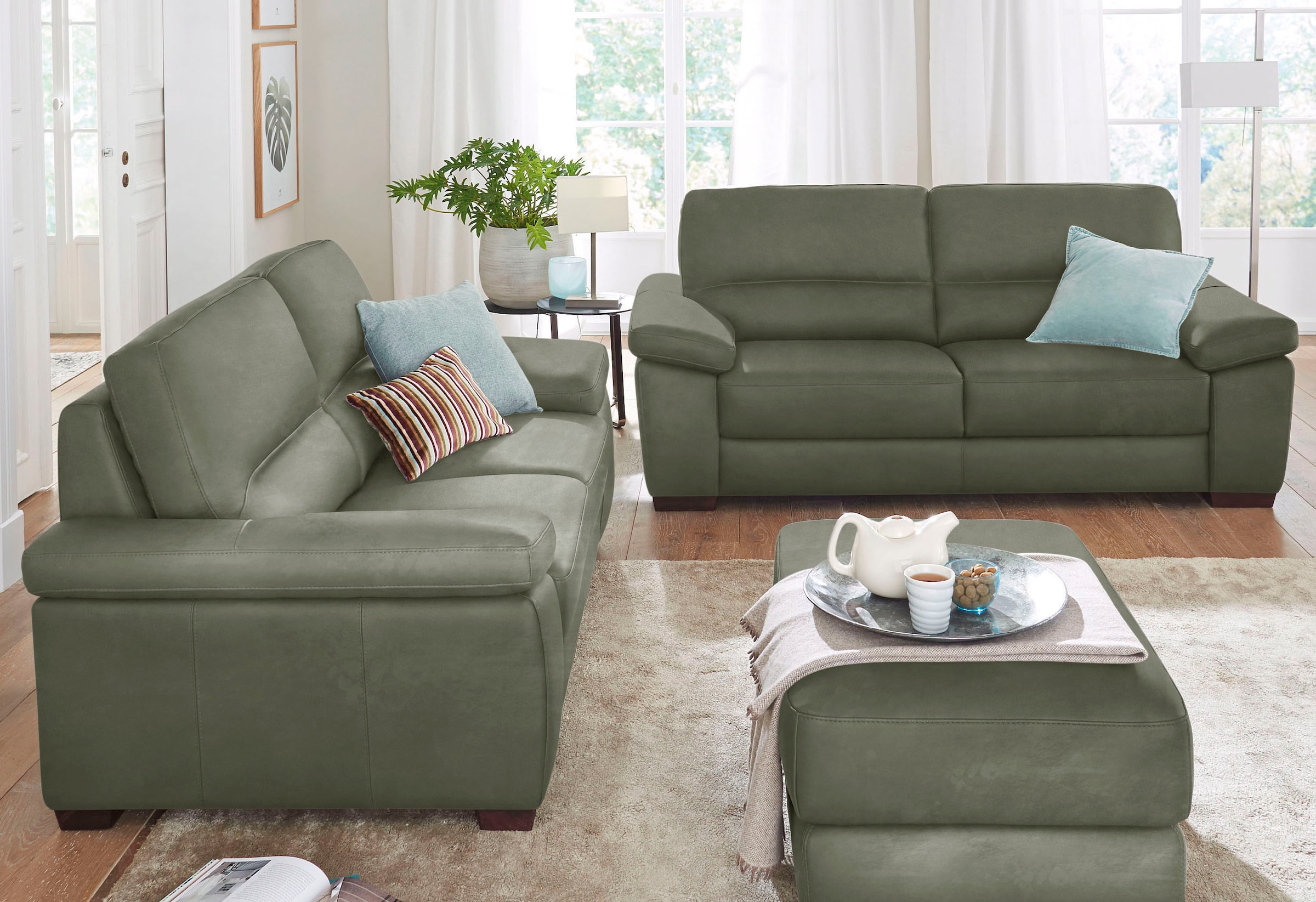 CALIA ITALIA Hocker »Gaia, in edlem Design und mit erstklassigem Sitzkomfort« aus pflegeleichtem Luxus-Microfaser Ginevra Hydro Care