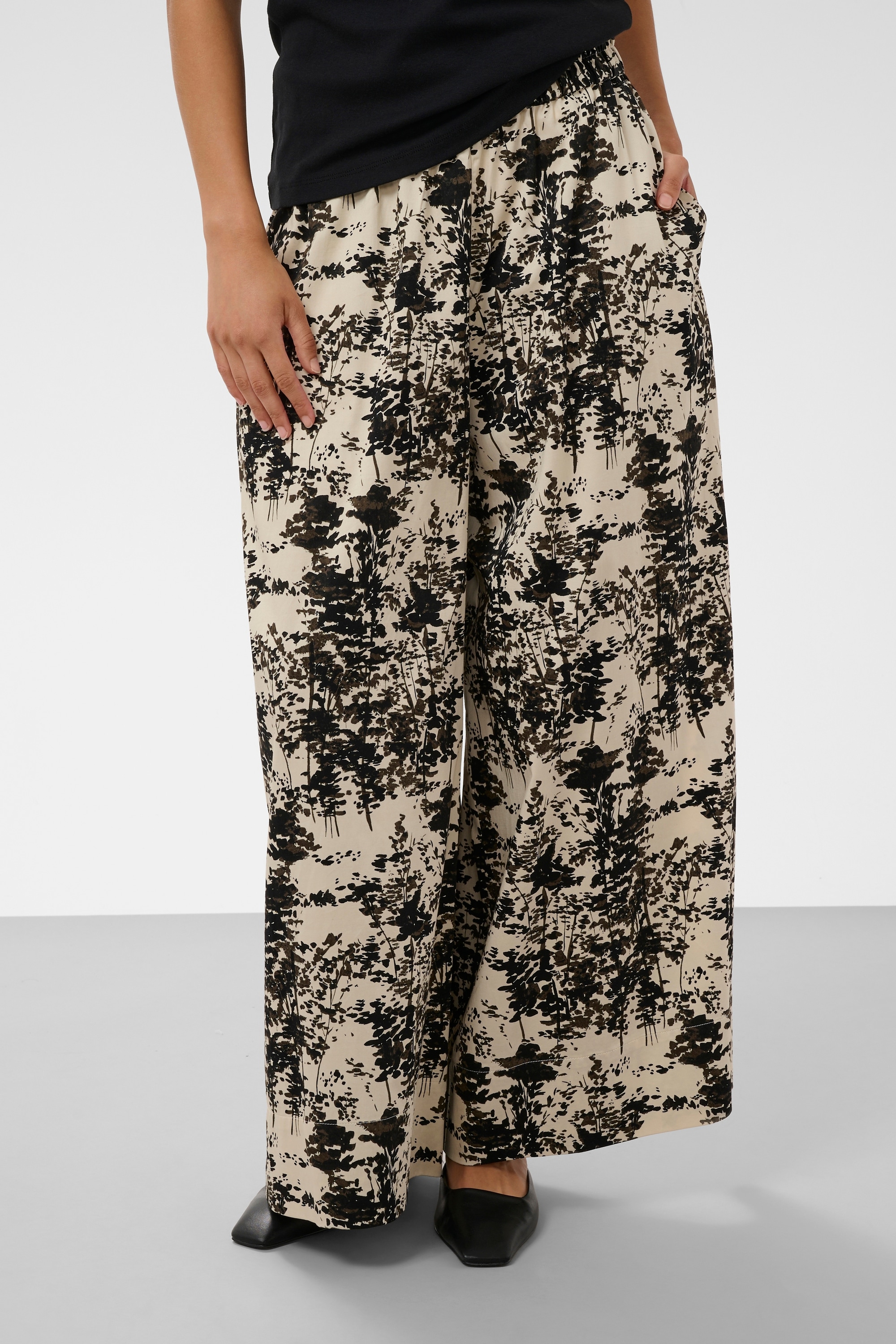 SOAKED IN LUXURY Stoffhose »Casual Hose SLNaelle«